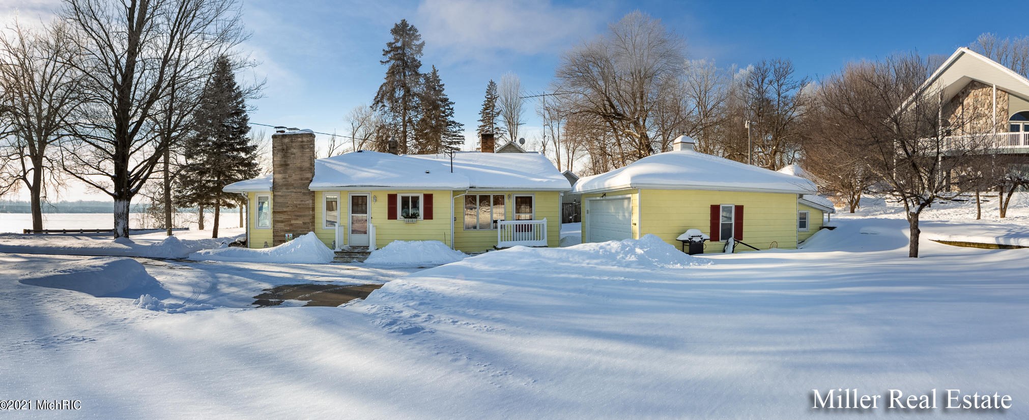 9042 M43, Delton MI 49046-9499 exterior