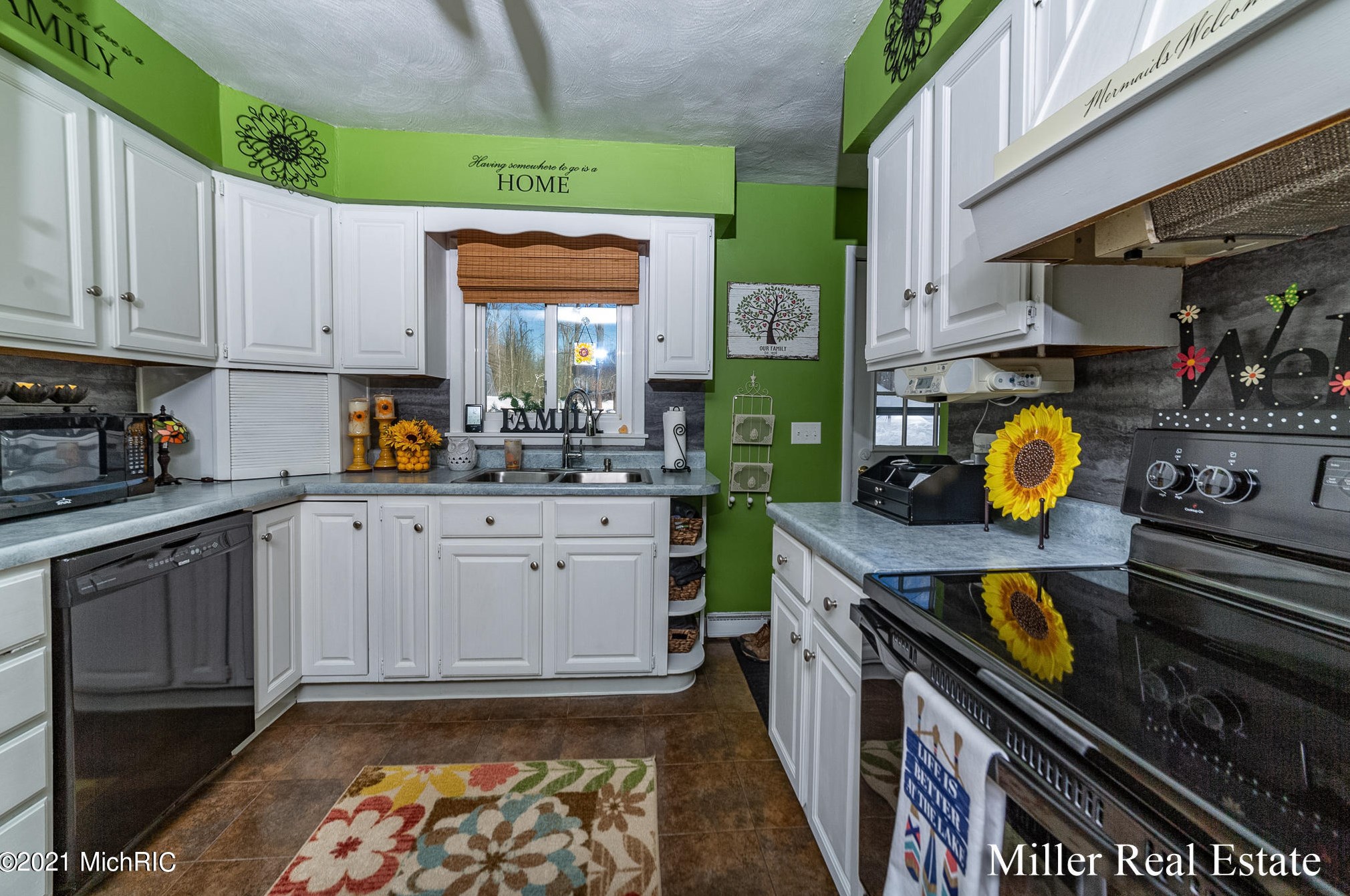 9042 M43, Delton MI 49046-9499 exterior