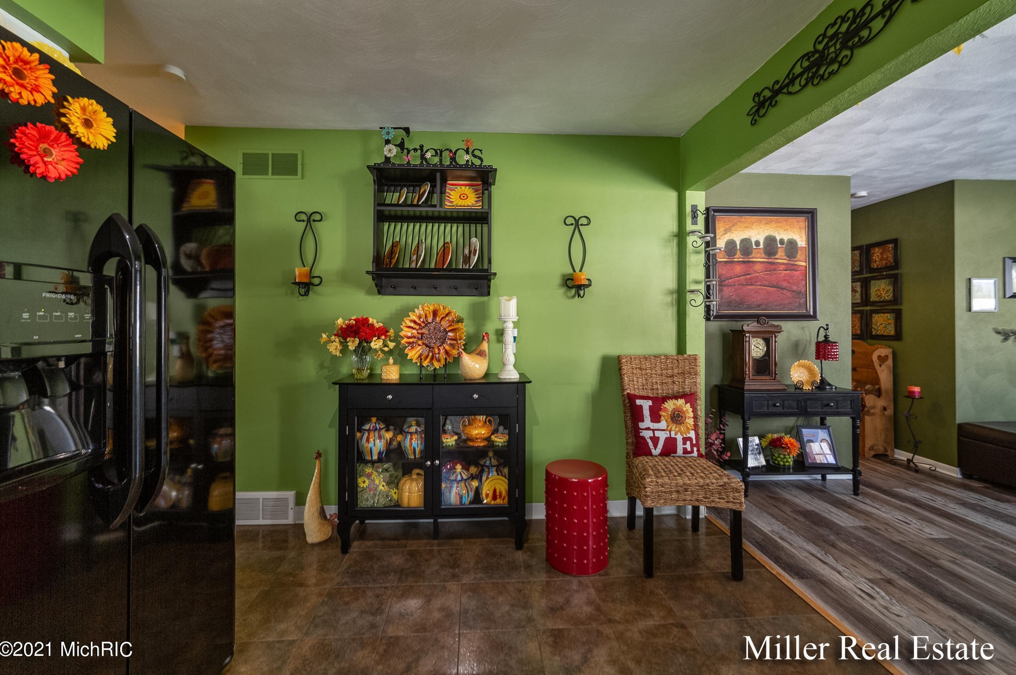 9042 M43, Delton MI 49046-9499 exterior