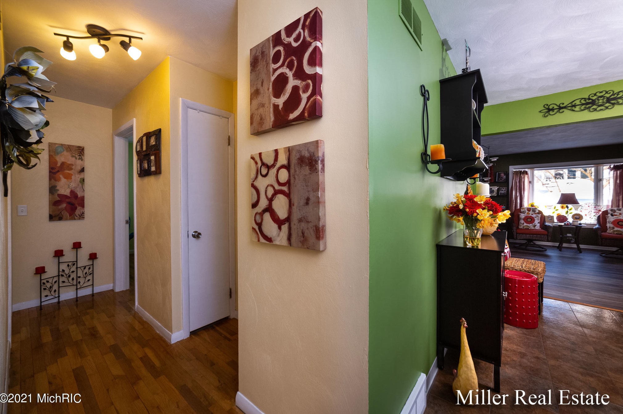 9042 M43, Delton MI 49046-9499 exterior