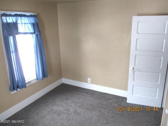 316 Emmons St, Niles MI 49120-2823 exterior