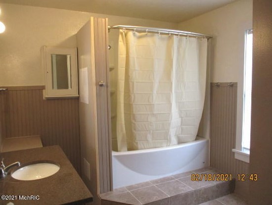 316 Emmons St, Niles MI 49120-2823 exterior