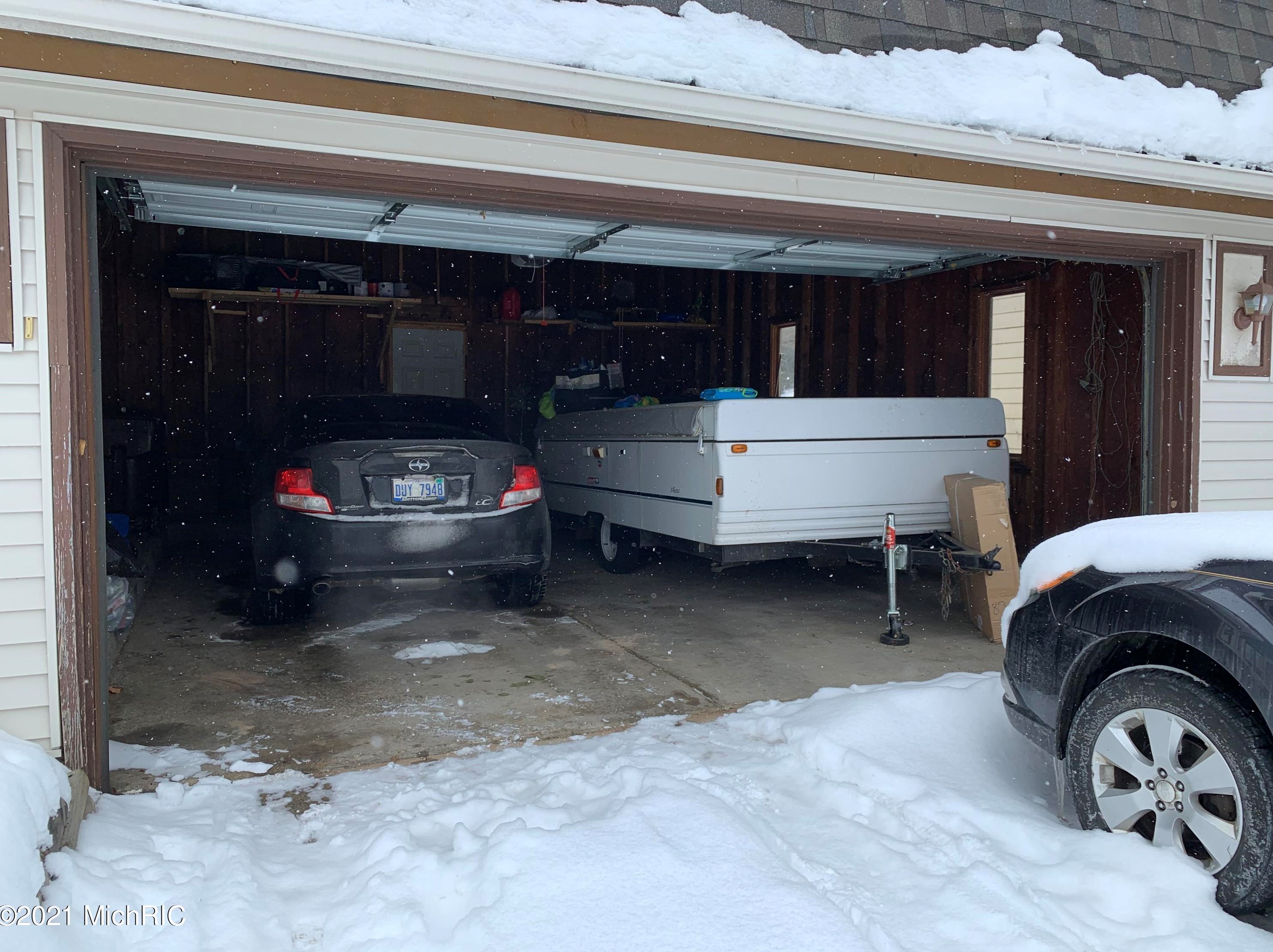 48 Anderson St, Sparta MI 49345-1204 exterior