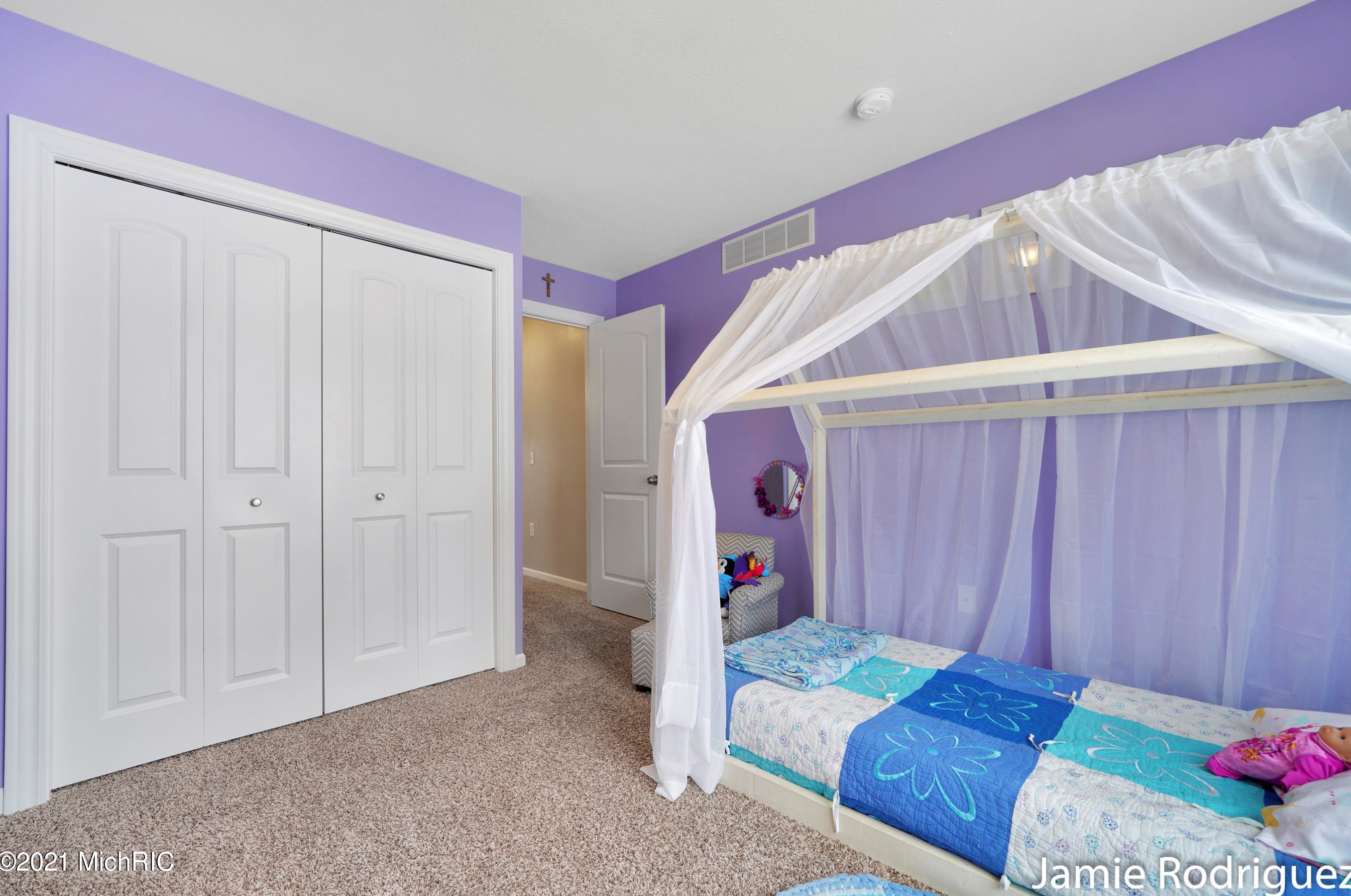 11734 Echo Ridge Dr, Sparta MI 49345-8121 exterior