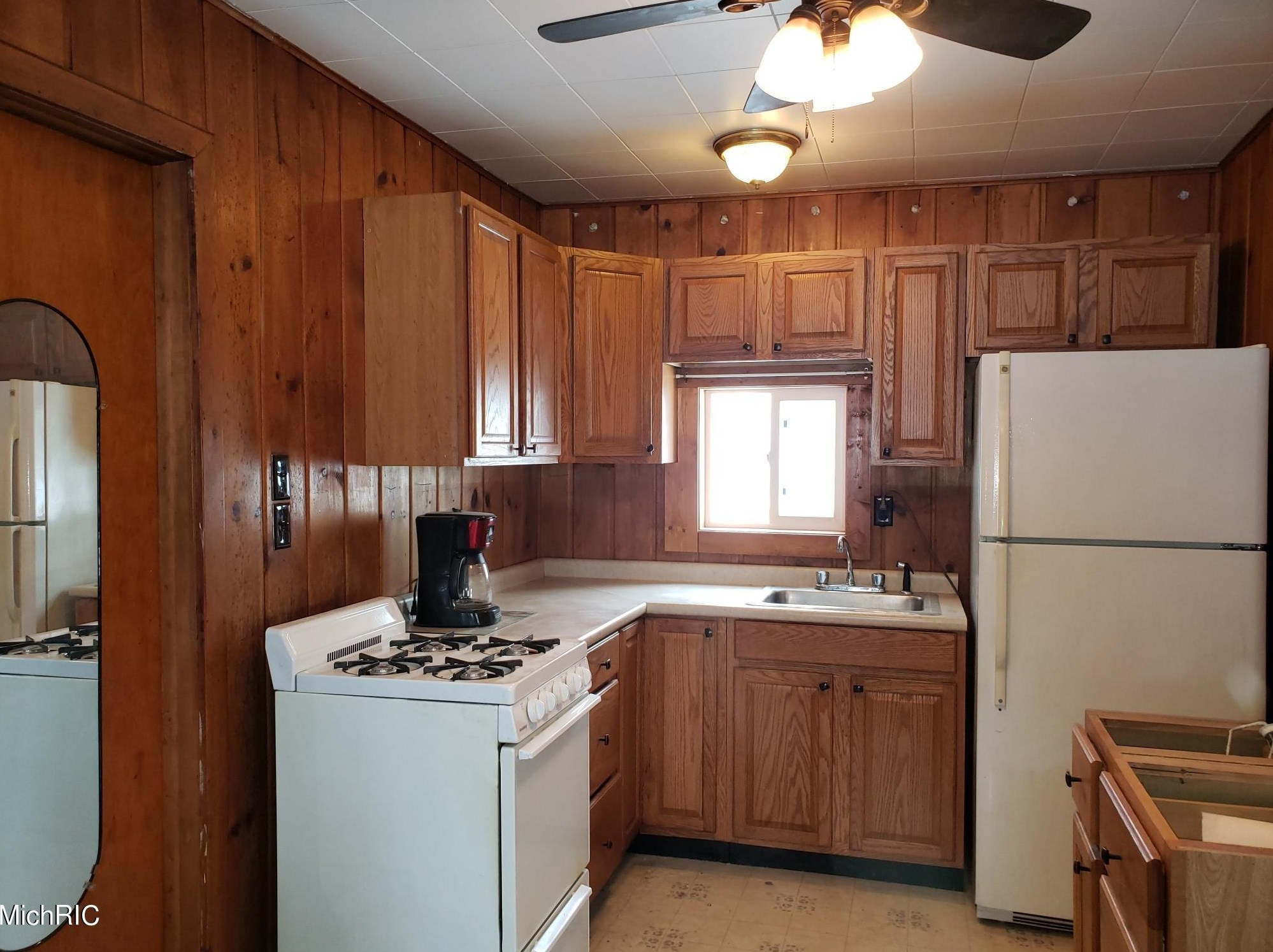 7345 126th Ave, Hart MI 49420-8495 exterior