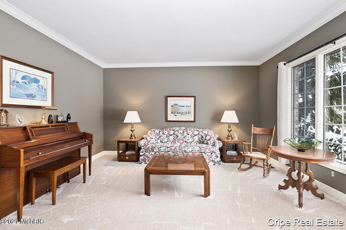 7040 Old Lantern Dr, Caledonia MI 49316-9065 exterior