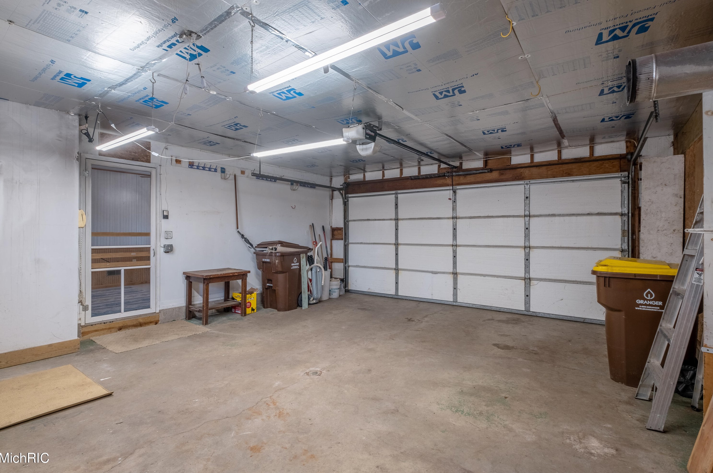 60 Wyandotte Ct, Saranac MI 48881-9509 exterior