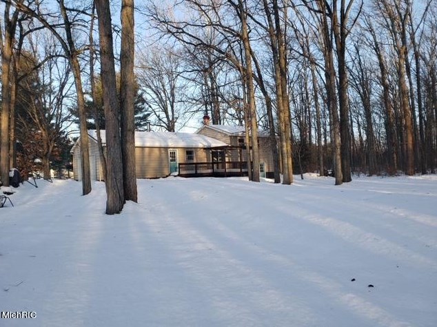 37137 30 St, Paw Paw MI 49079-9422 exterior