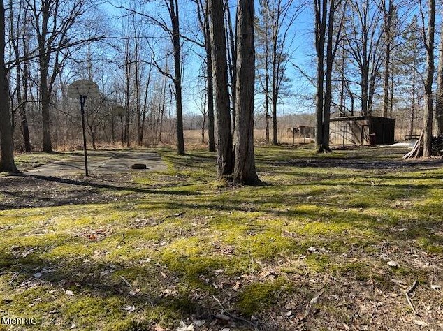 37137 30 St, Paw Paw MI 49079-9422 exterior