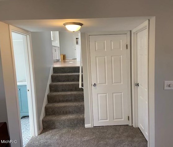 37137 30 St, Paw Paw MI 49079-9422 exterior