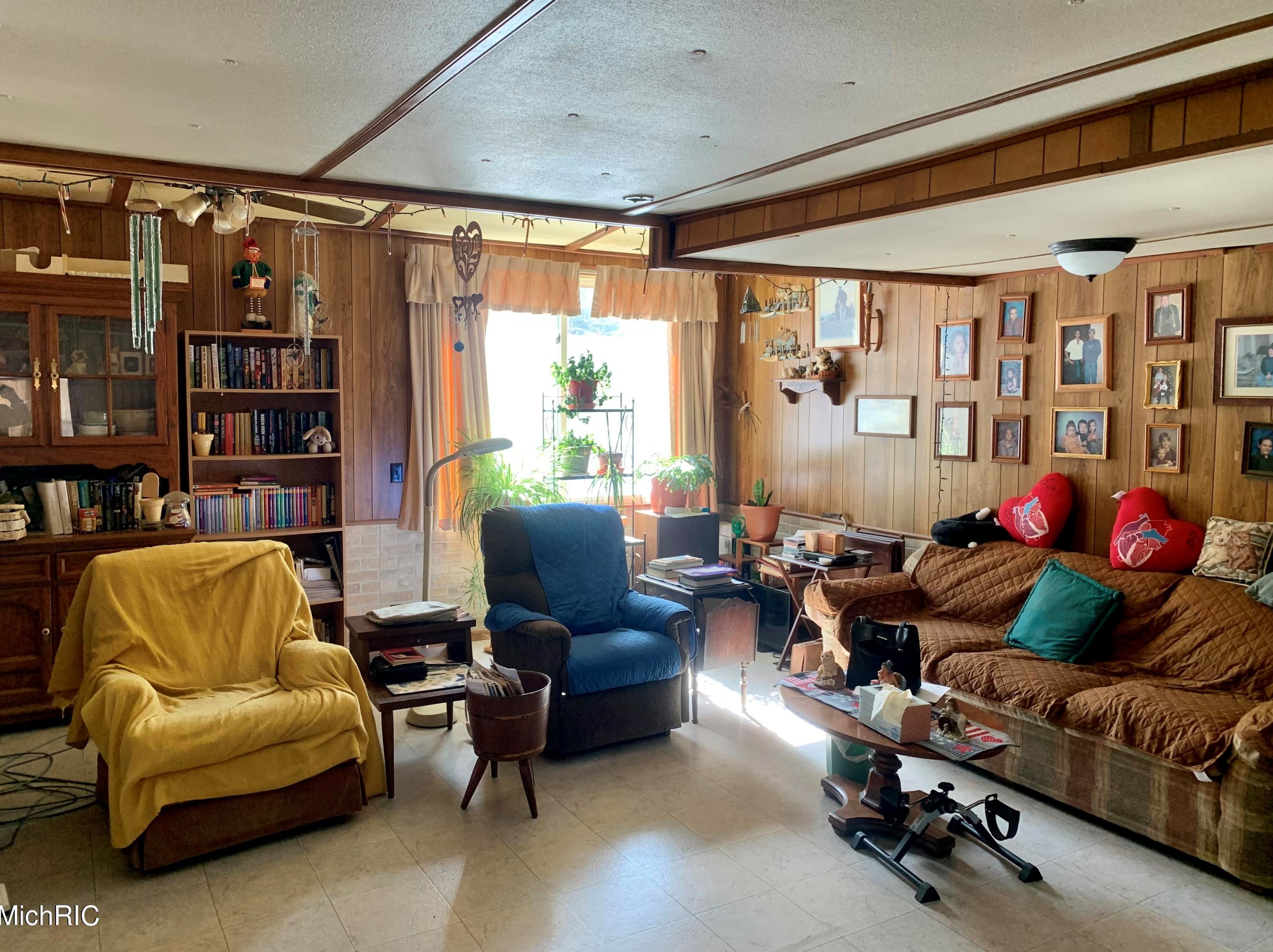 794 36th St, Baldwin MI 49304-7148 exterior