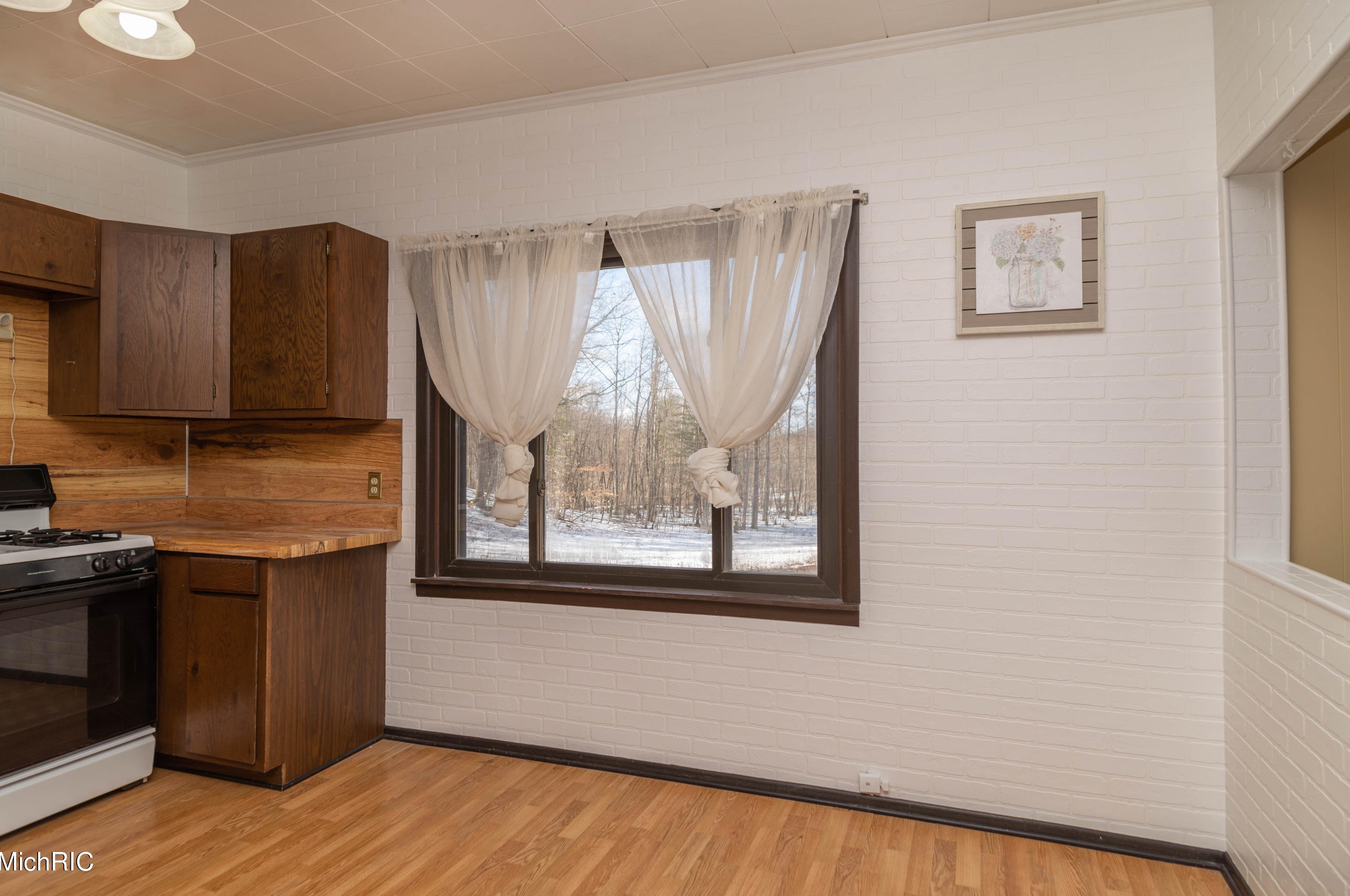 2064 140th Ave, Dorr MI 49323-9586 exterior