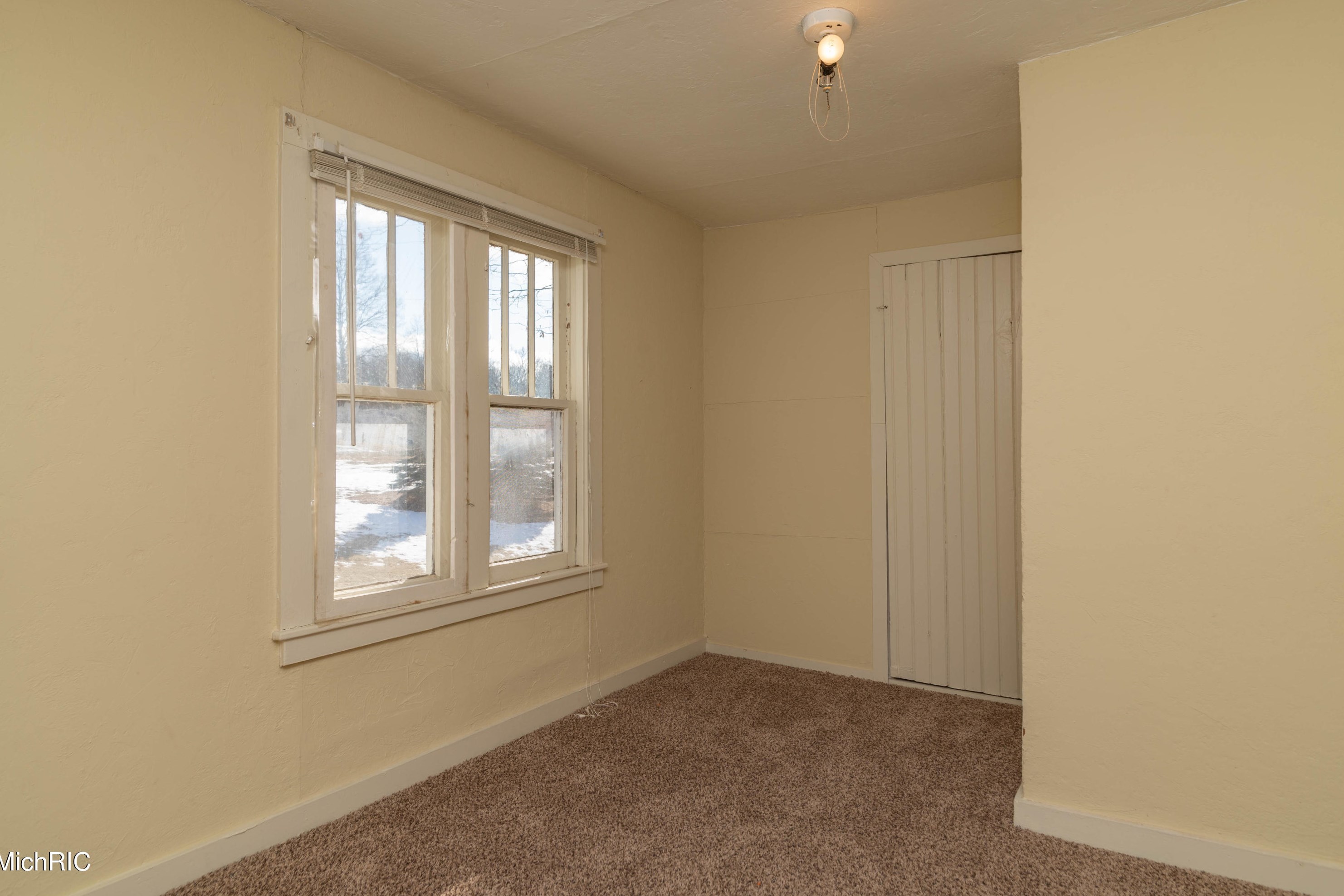 2064 140th Ave, Dorr MI 49323-9586 exterior