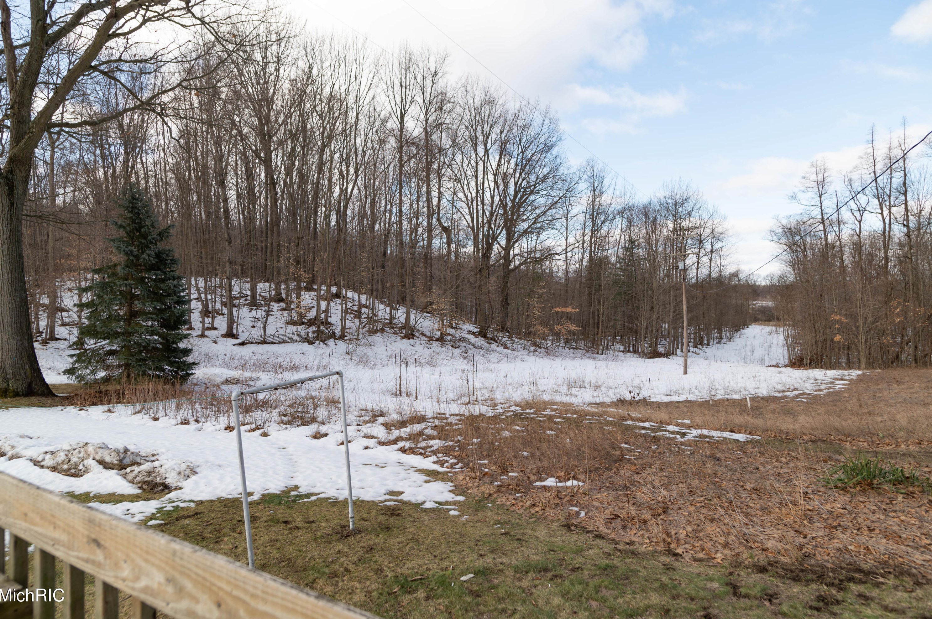 2064 140th Ave, Dorr MI 49323-9586 exterior