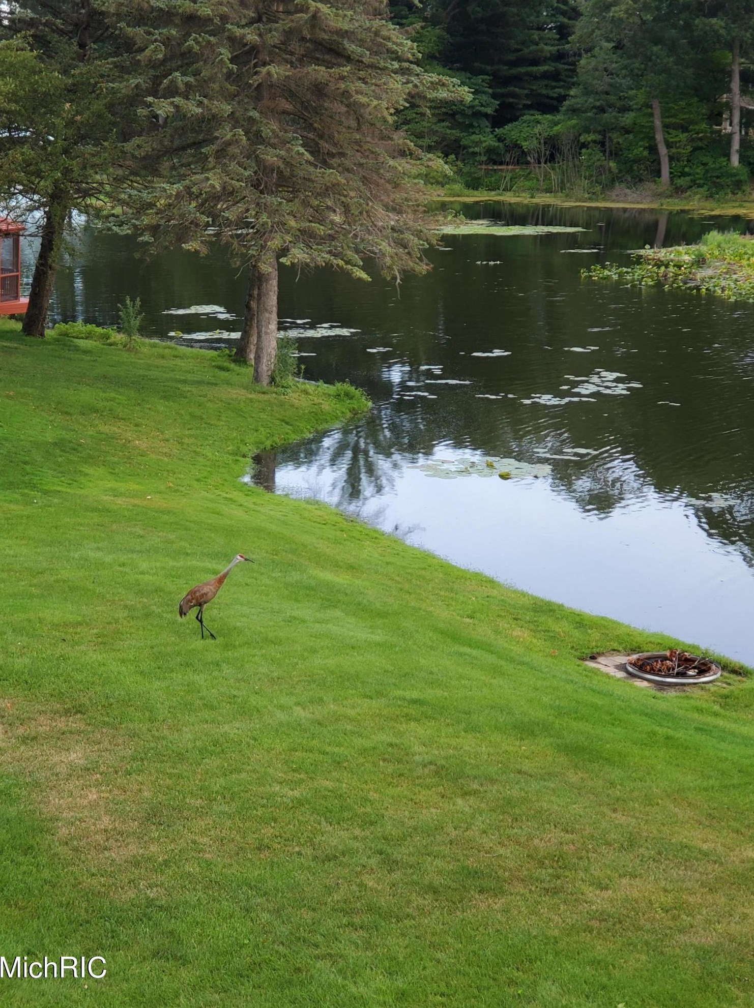 15489 Oak Dr, Spring Lake MI 49456-2147 exterior