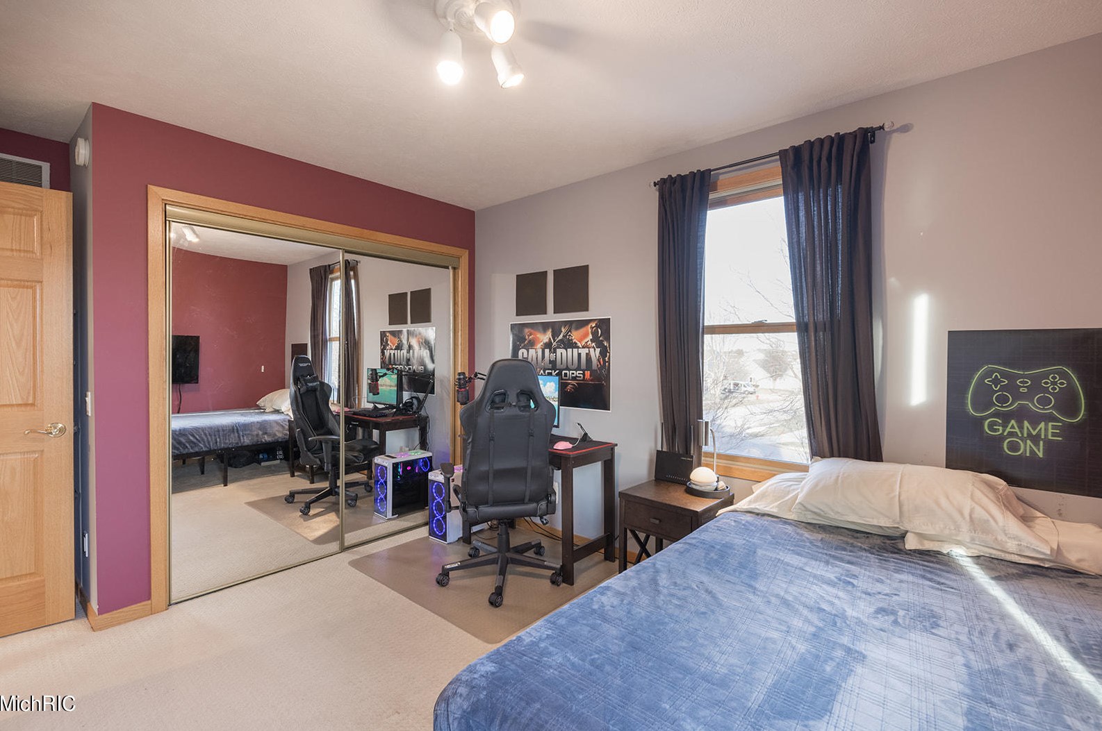 9027 Alanada Dr, Caledonia MI 49316-8455 exterior