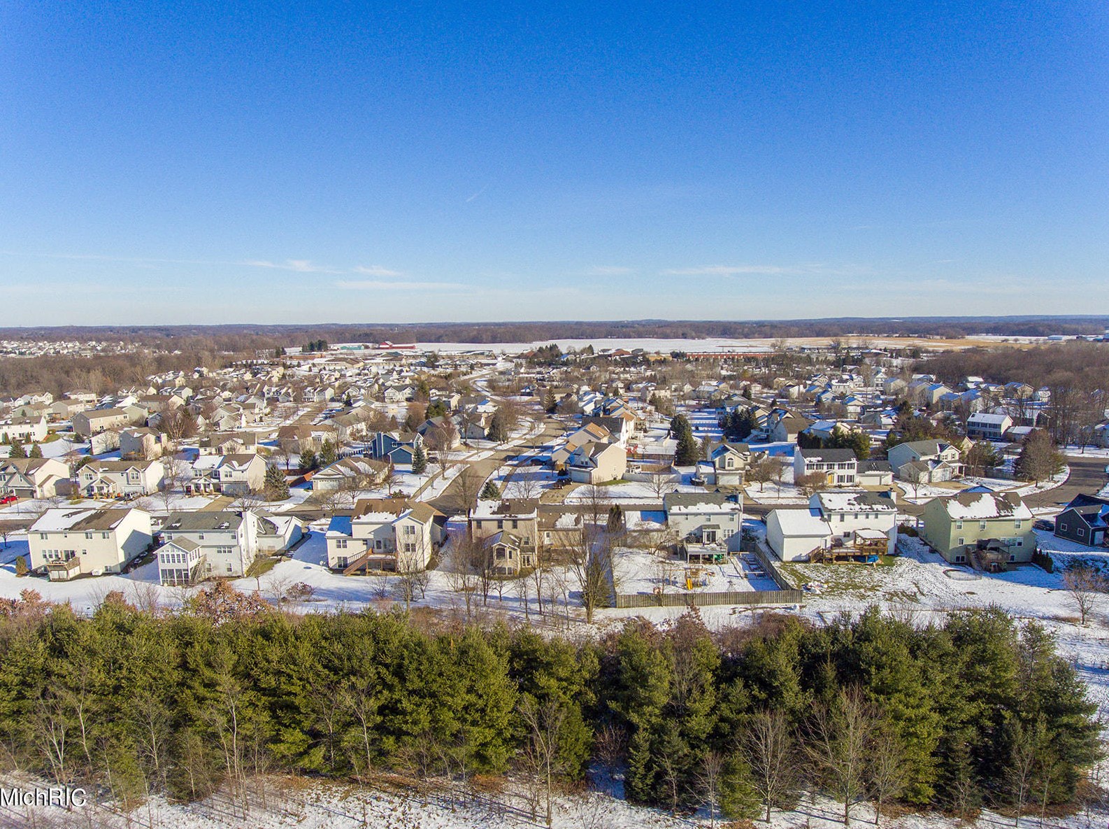 9027 Alanada Dr, Caledonia MI 49316-8455 exterior