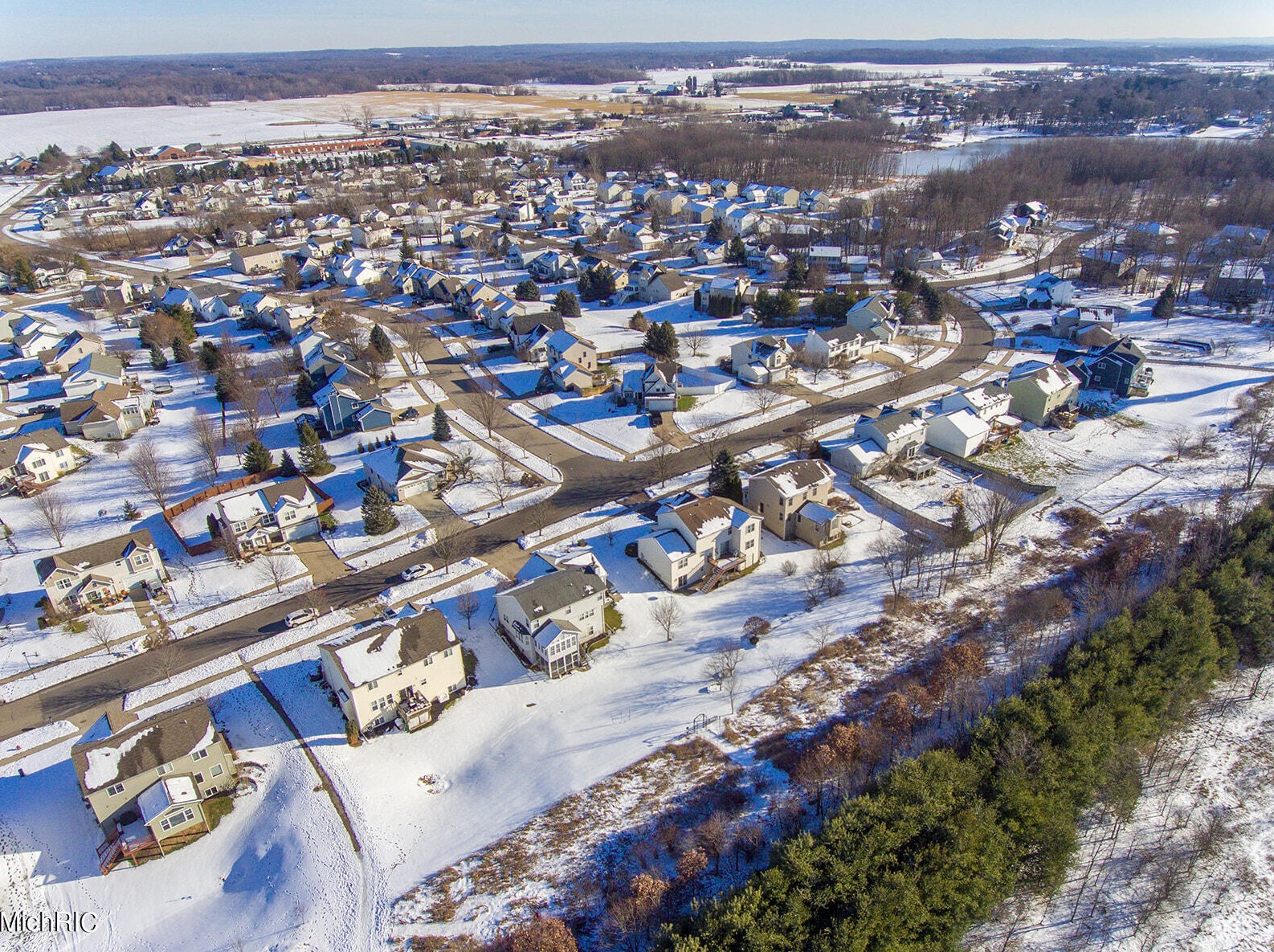 9027 Alanada Dr, Caledonia MI 49316-8455 exterior