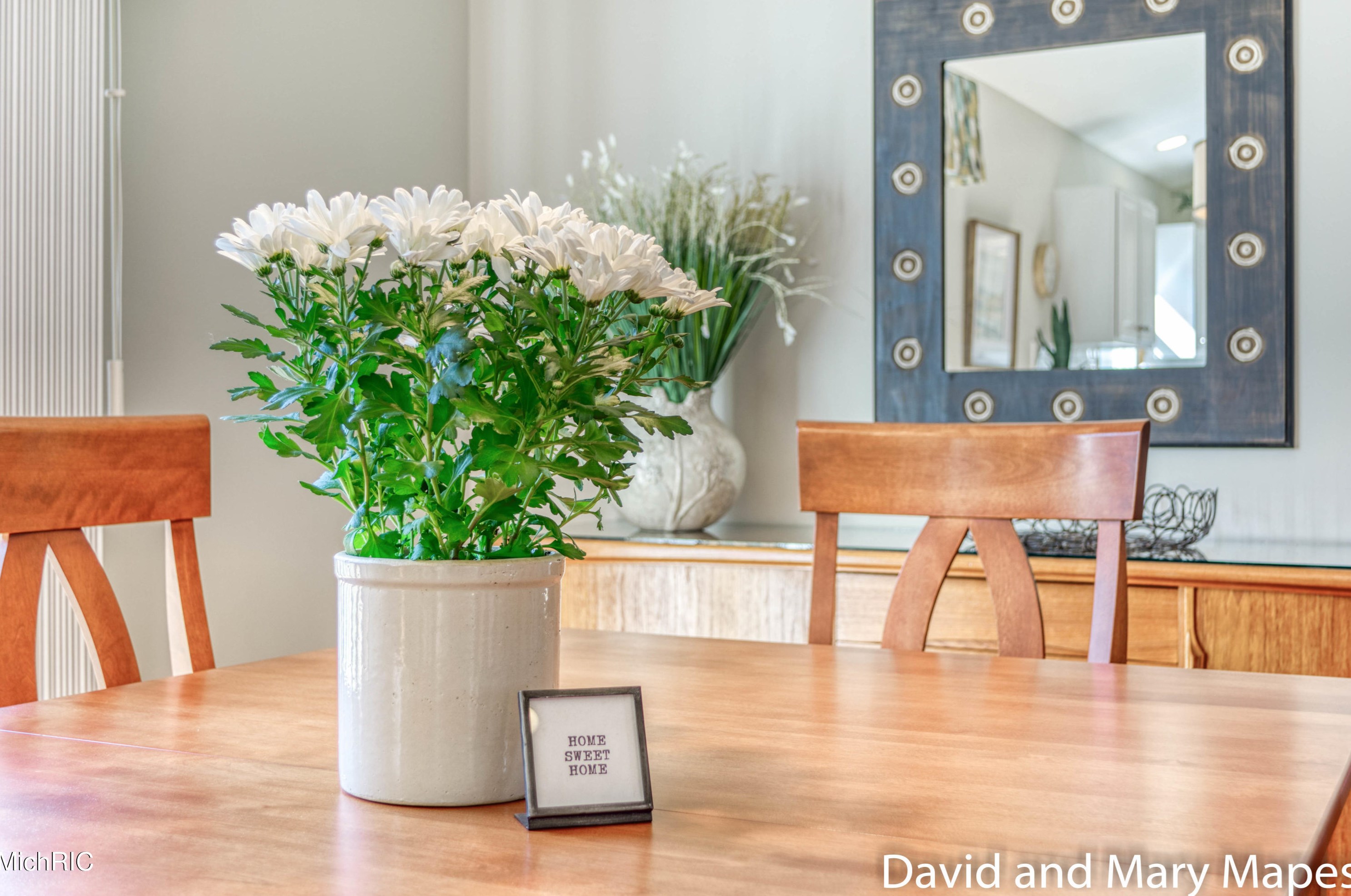 2614 Santigo Ave, Grand Rapids MI 49546-8503 exterior