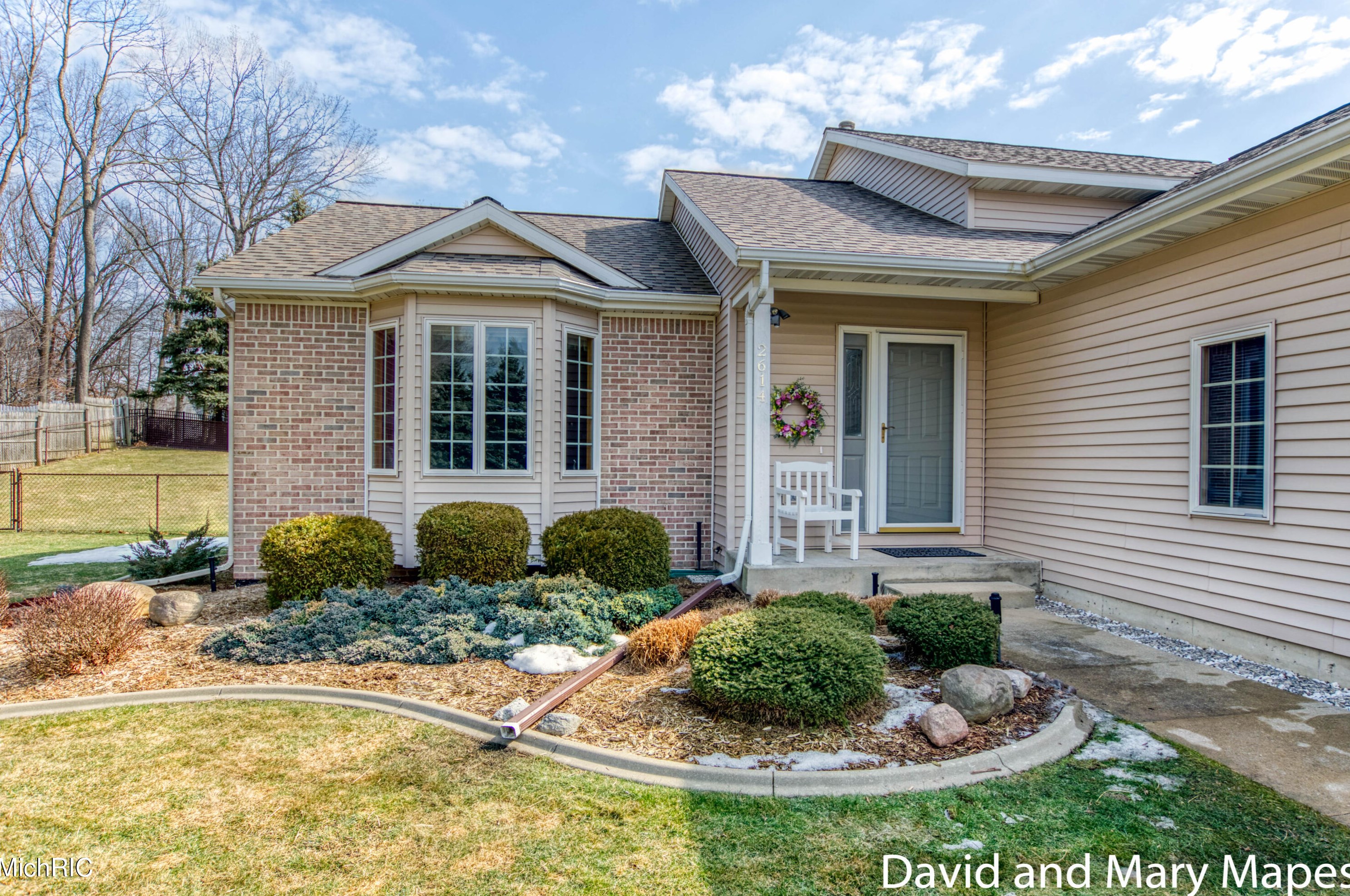 2614 Santigo Ave, Grand Rapids MI  49546-8503 exterior