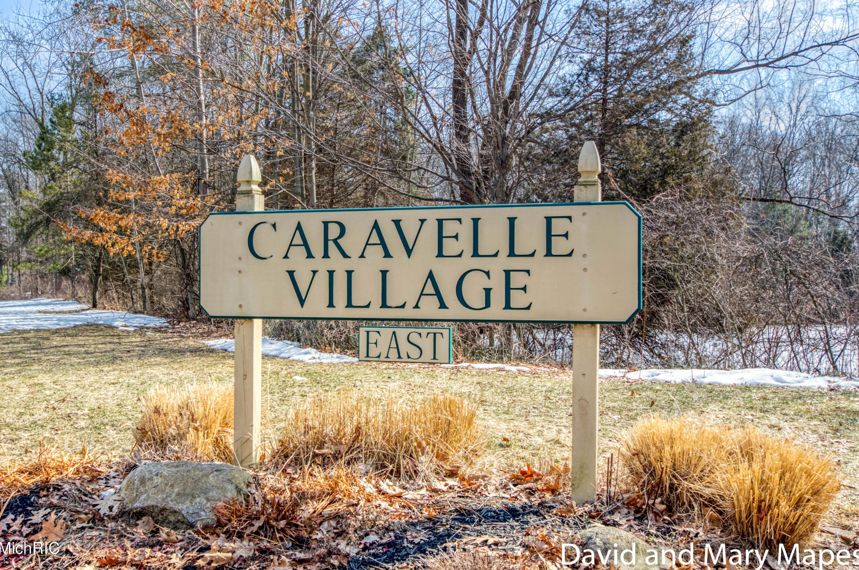 2614 Santigo Ave, Grand Rapids MI 49546-8503 exterior