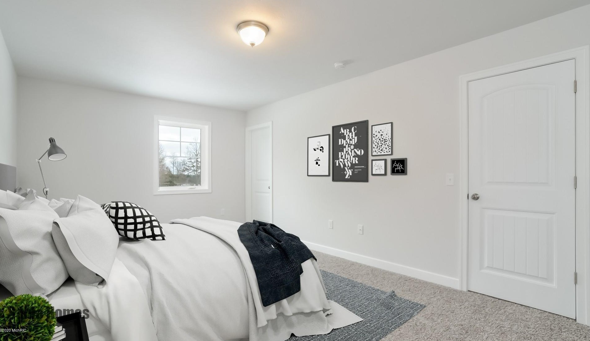 11787 Crystal Rdg Dr, Sparta MI 49345-8118 exterior