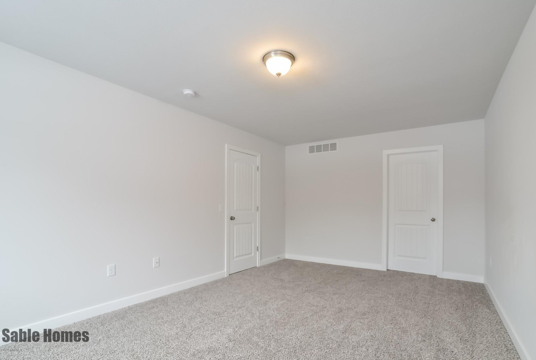 11787 Crystal Rdg Dr, Sparta MI 49345-8118 exterior