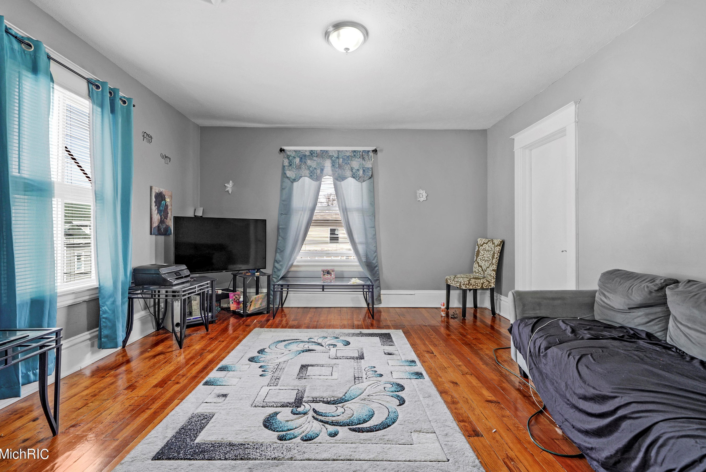 616 Liberty St, Grand Rapids MI 49503-8067 exterior