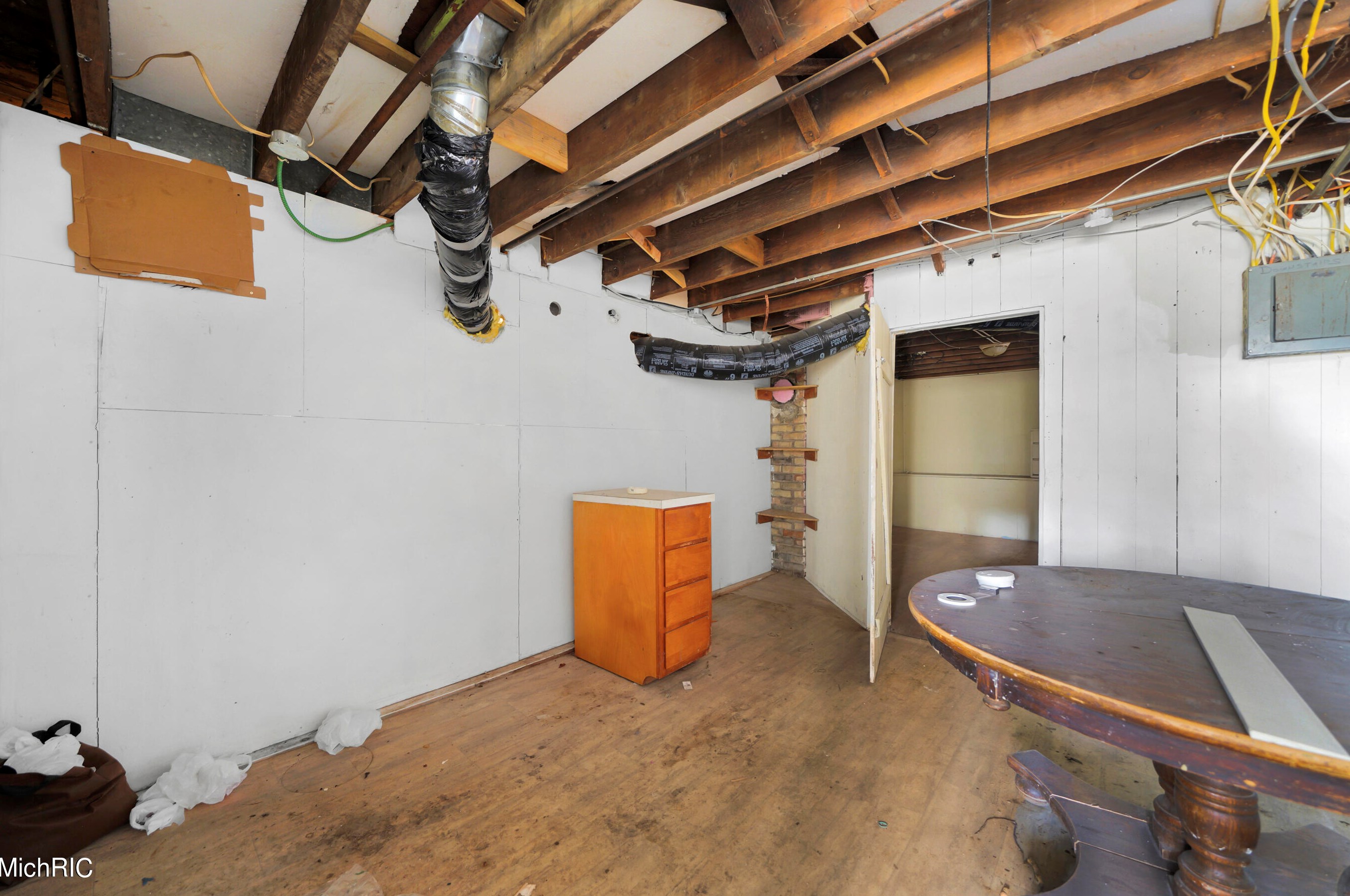 616 Liberty St, Grand Rapids MI 49503-8067 exterior