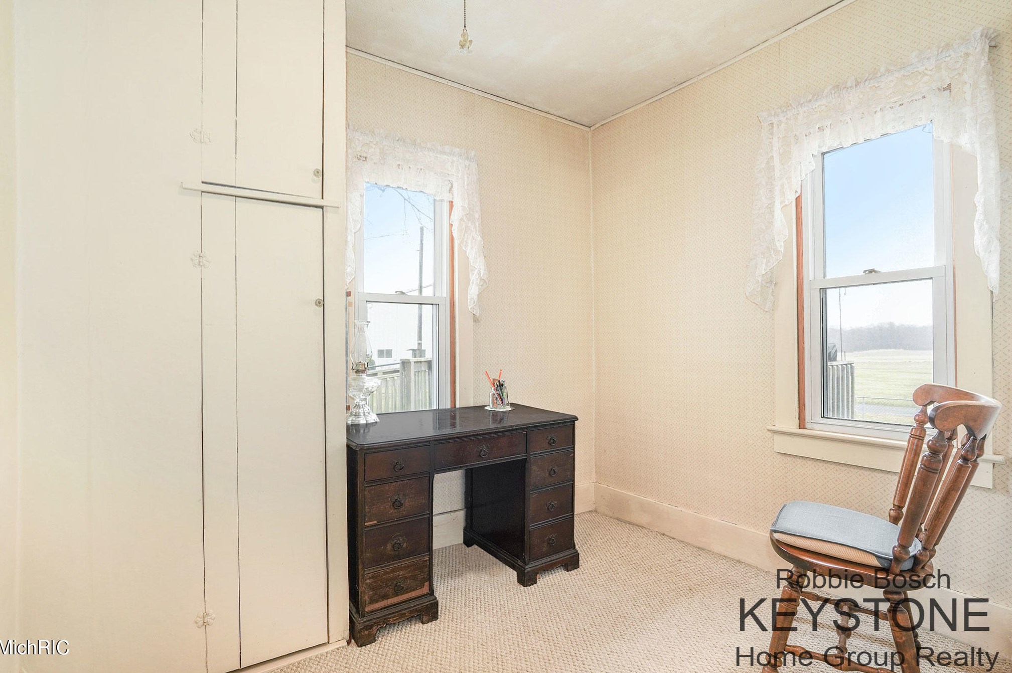 10659 Cherry Vly Ave, Caledonia MI 49316-8222 exterior