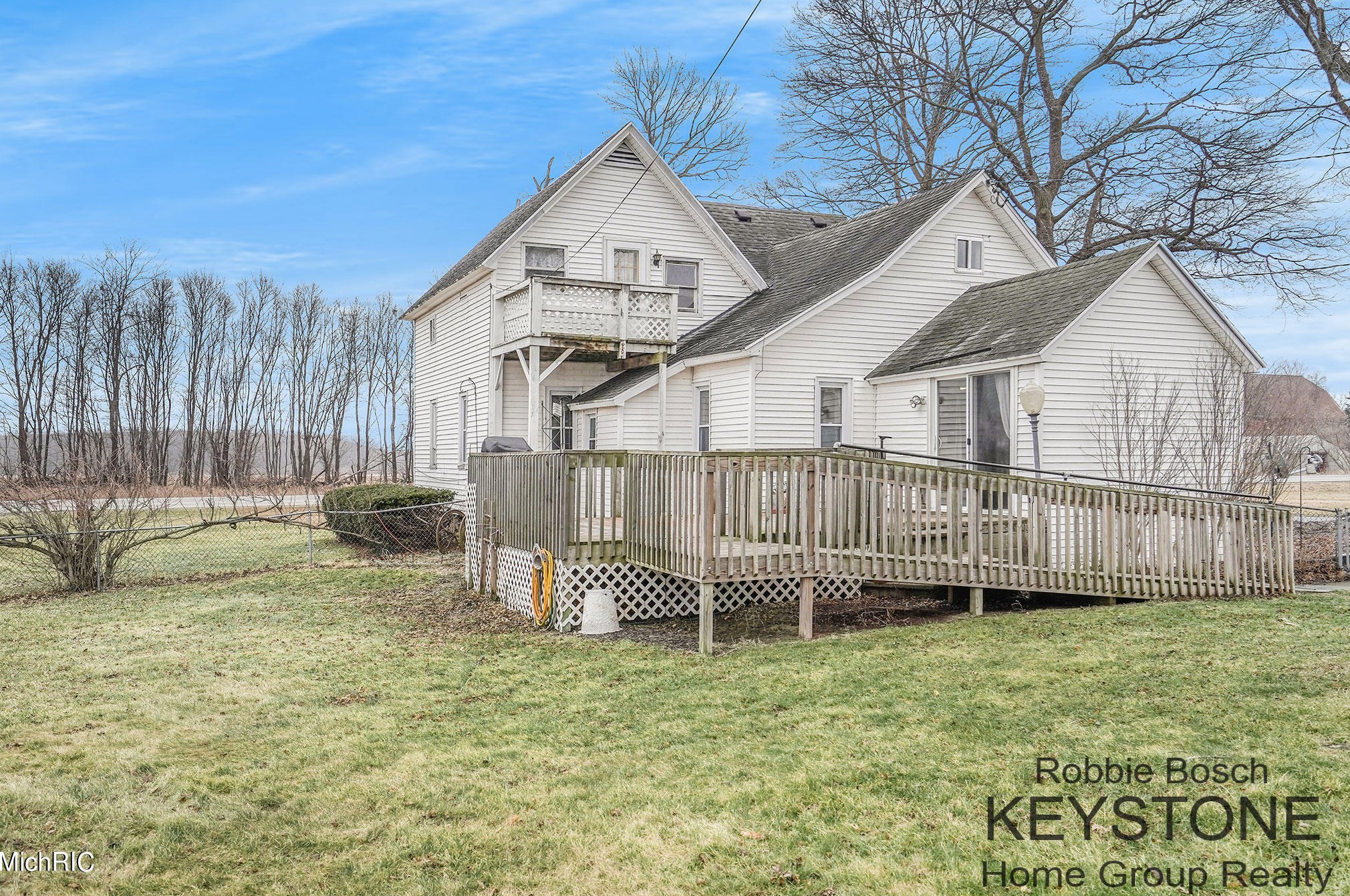 10659 Cherry Vly Ave, Caledonia MI 49316-8222 exterior