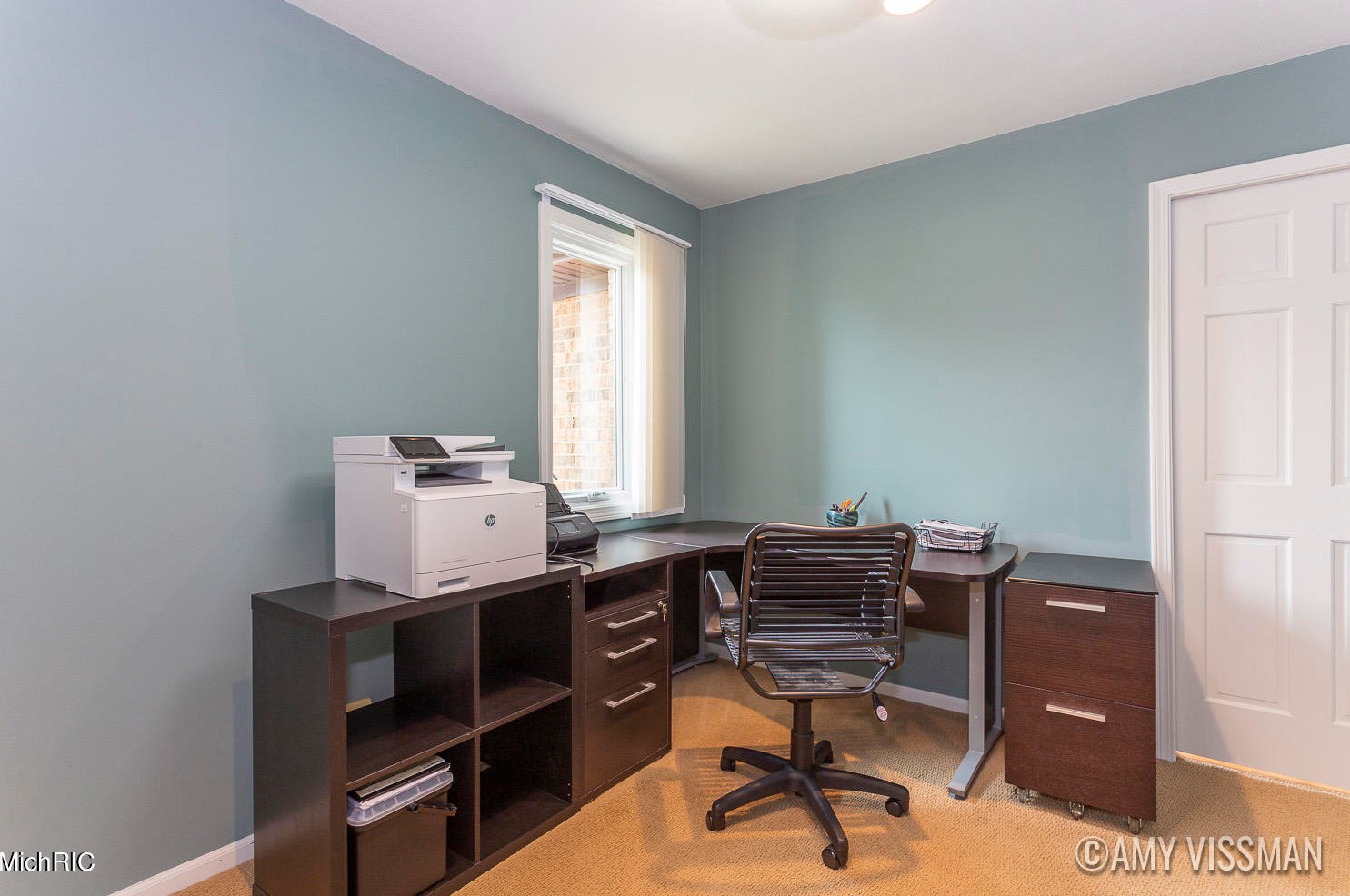 2335 Radcliff Vlg Dr, Grand Rapids MI 49546-5758 exterior