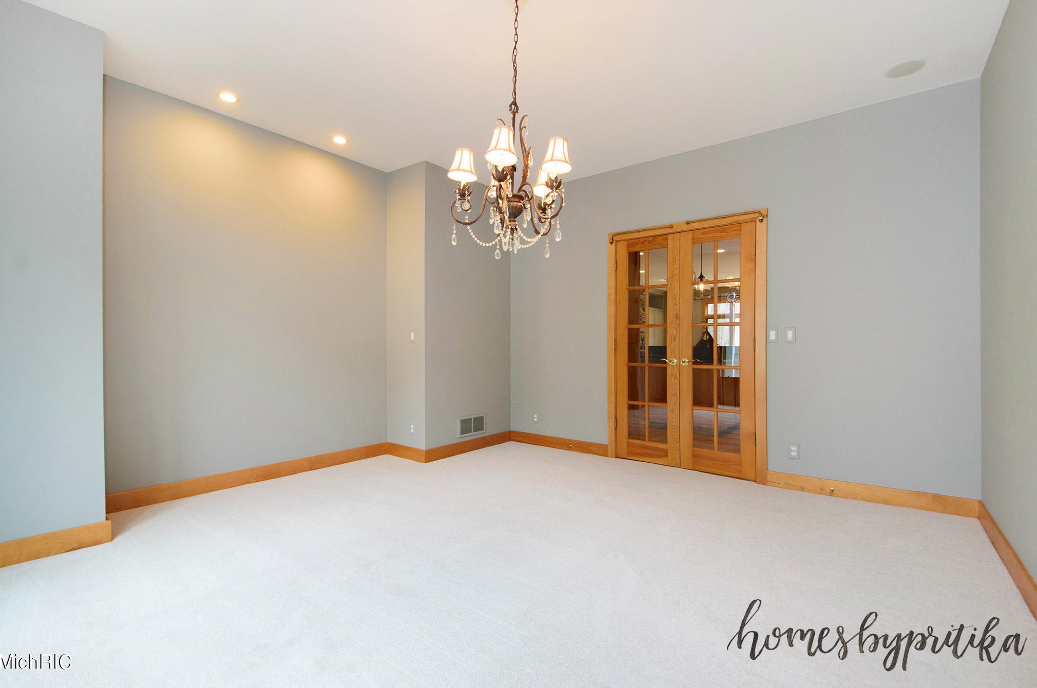 4655 Catamount Trl, Ada MI 49301-8658 exterior