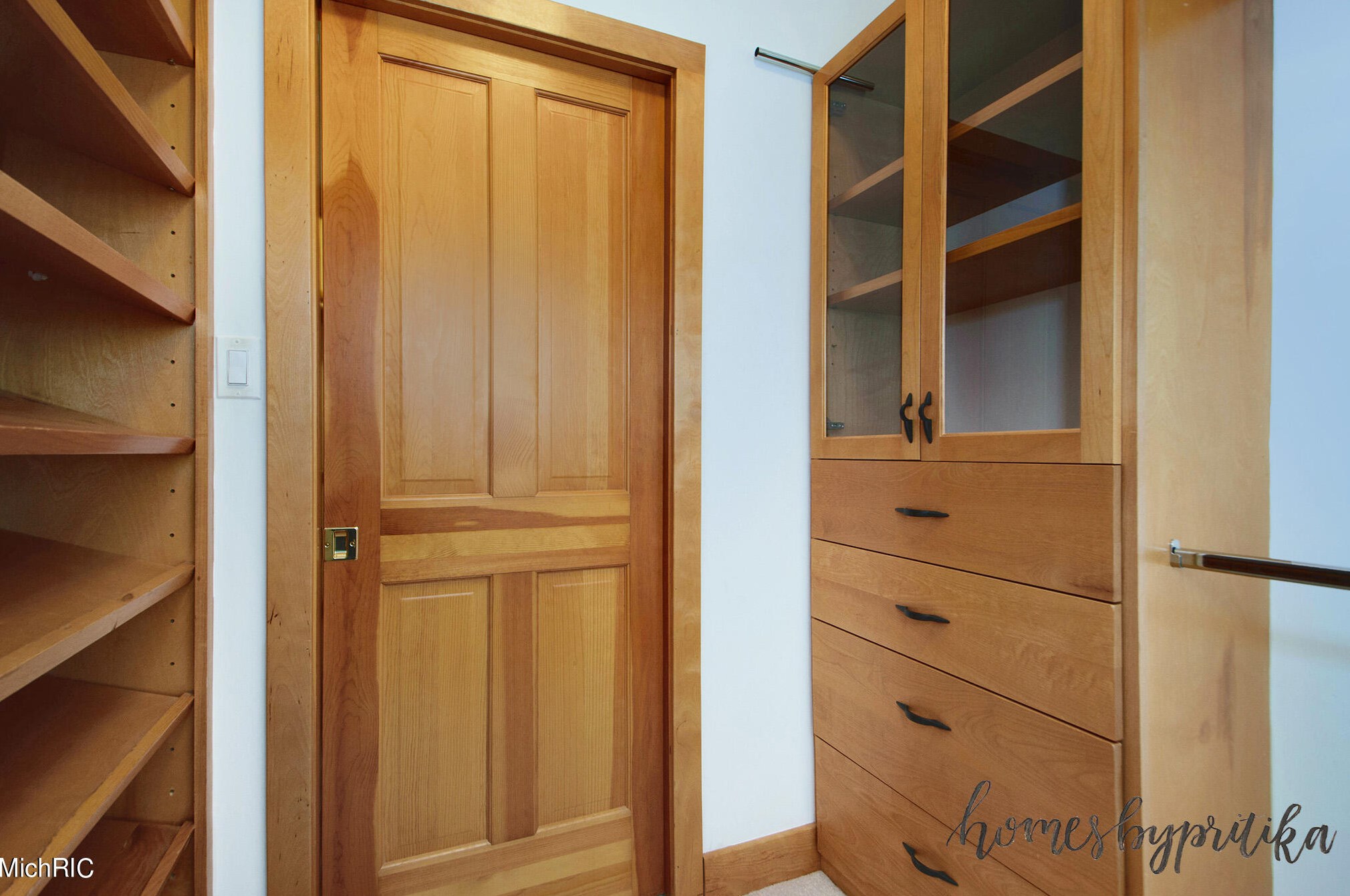 4655 Catamount Trl, Ada MI 49301-8658 exterior