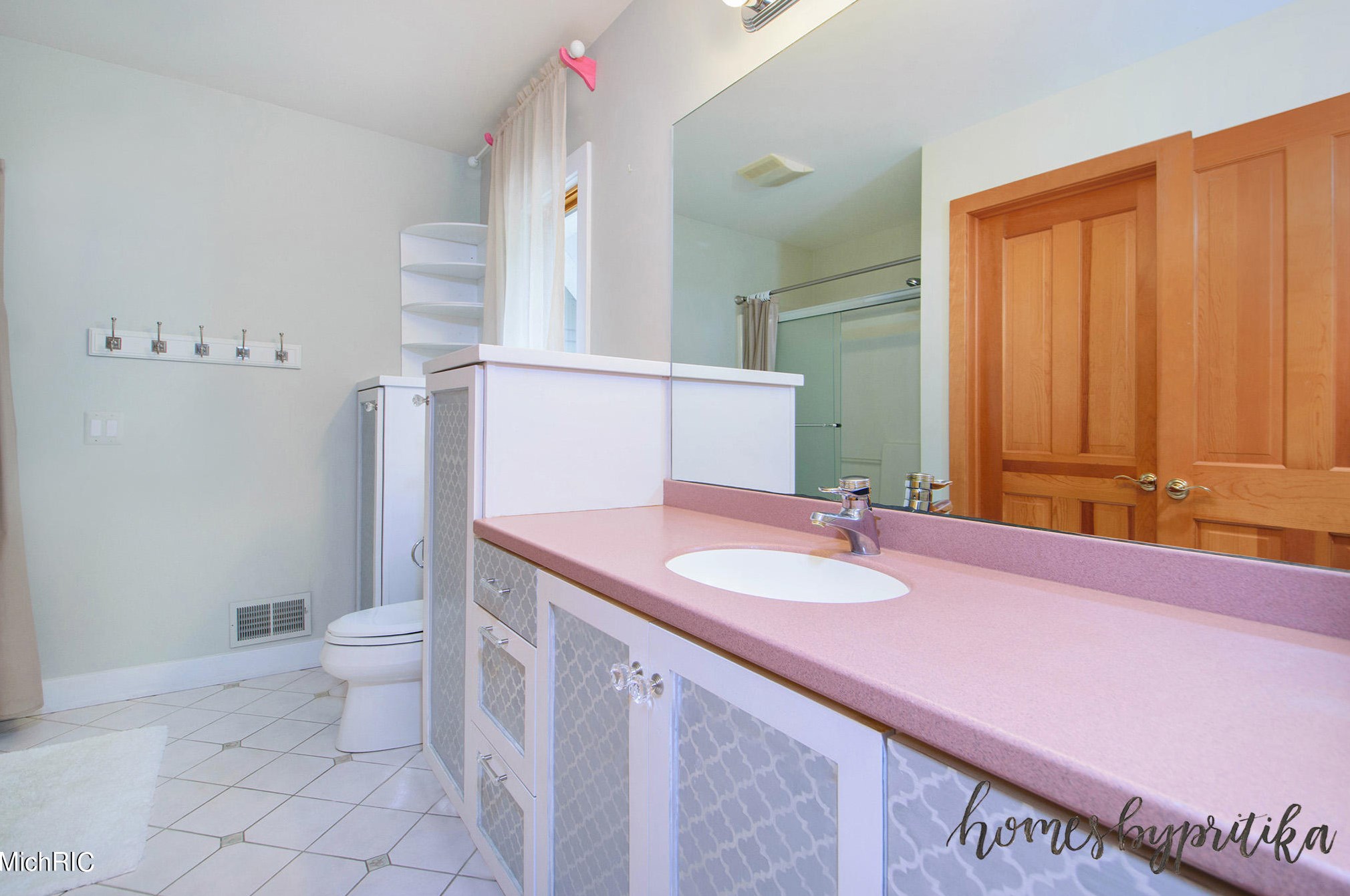 4655 Catamount Trl, Ada MI 49301-8658 exterior