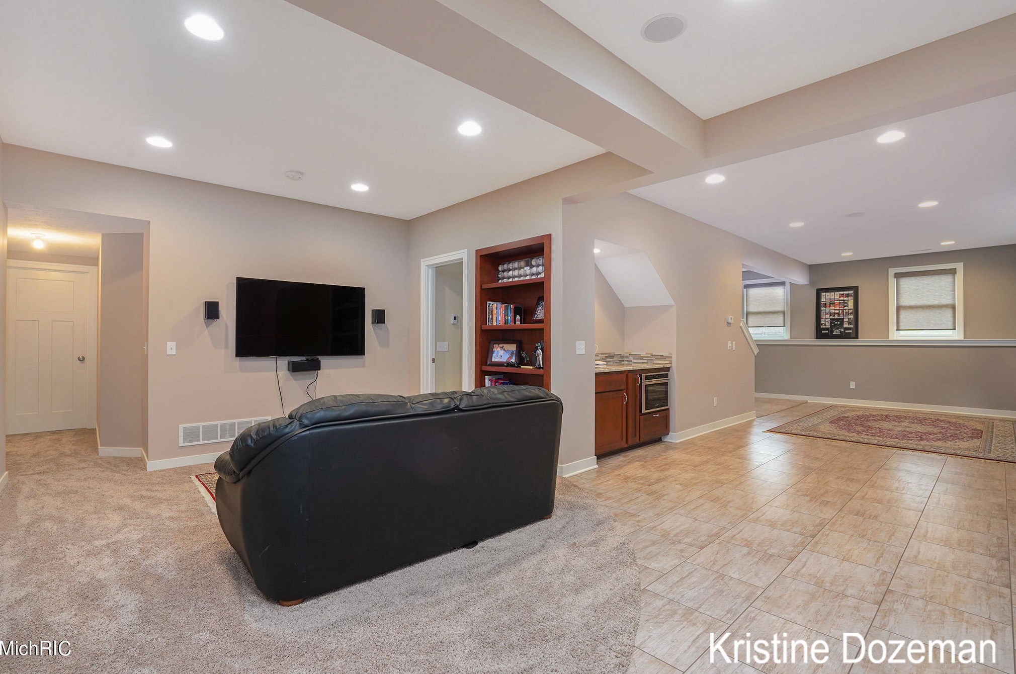 3081 Pickford Dr, Ada MI 49301-8344 exterior