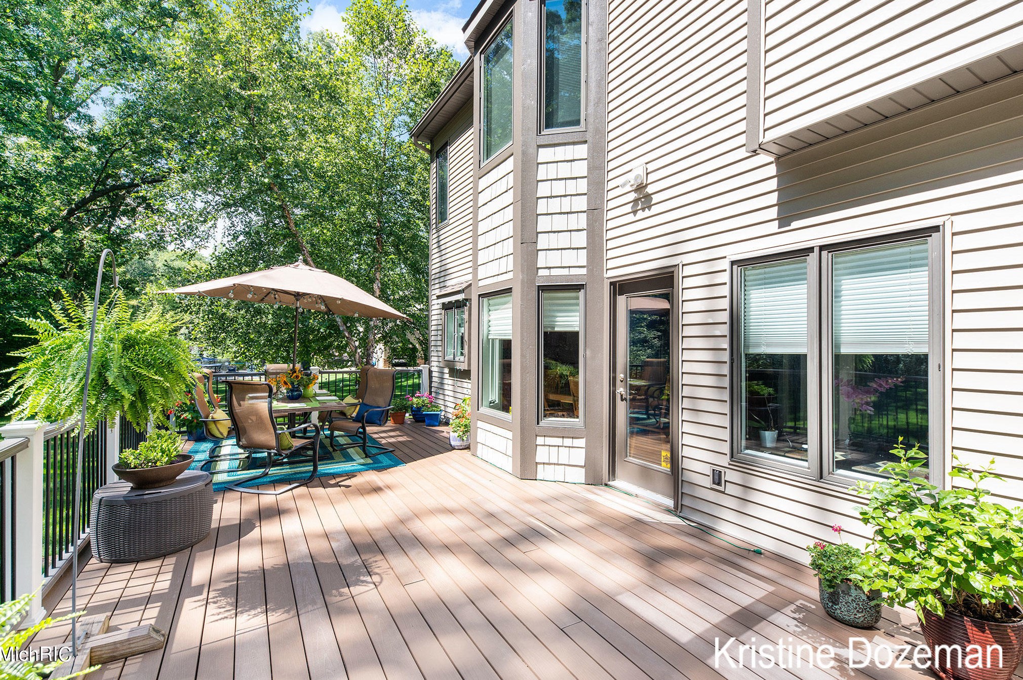 3081 Pickford Dr, Ada MI 49301-8344 exterior