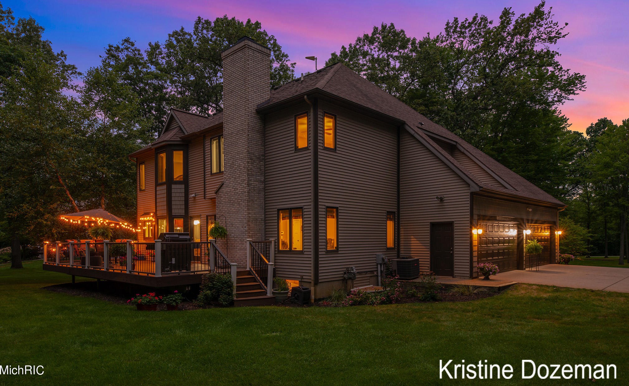 3081 Pickford Dr, Ada MI 49301-8344 exterior