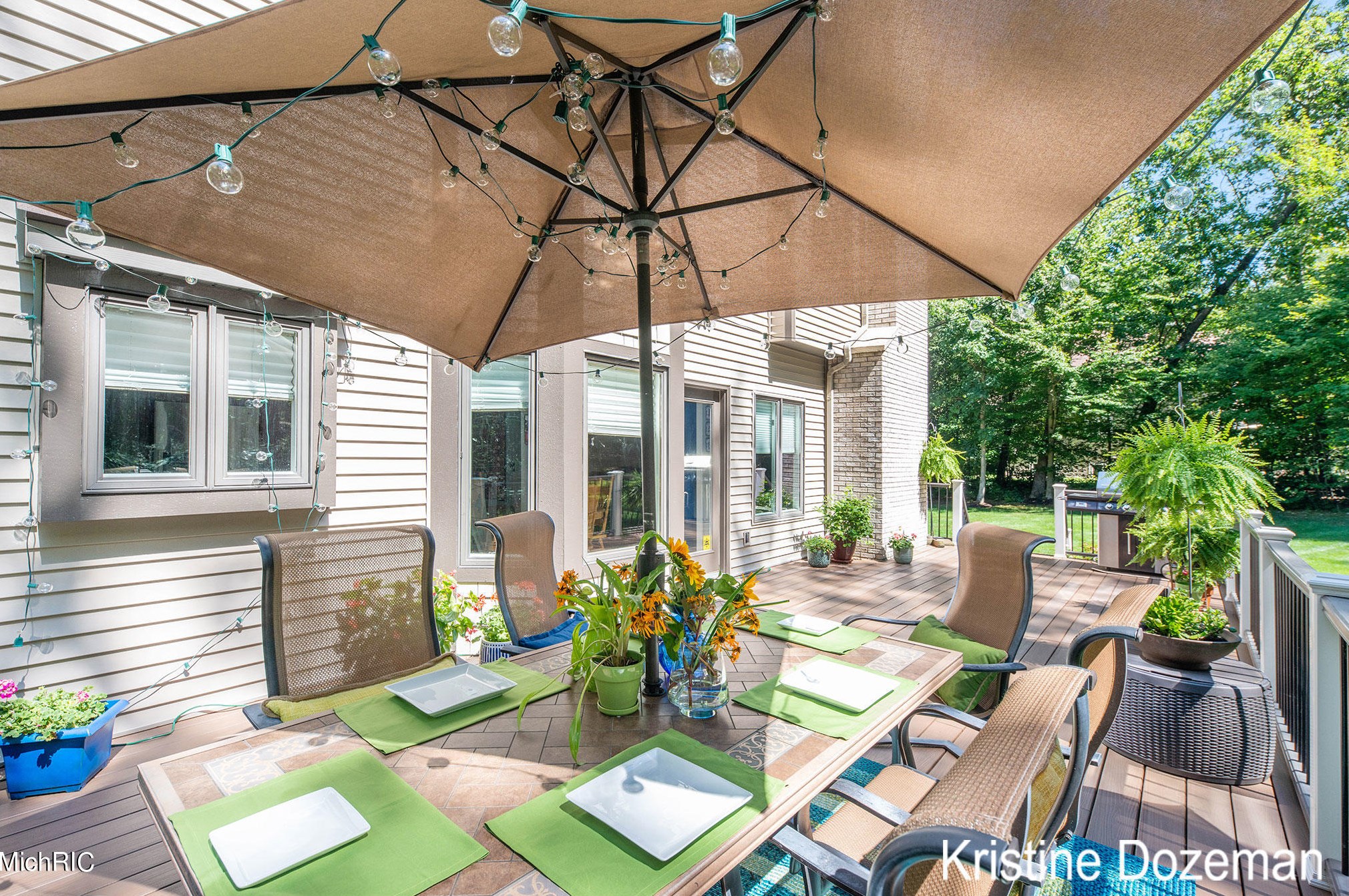 3081 Pickford Dr, Ada MI 49301-8344 exterior