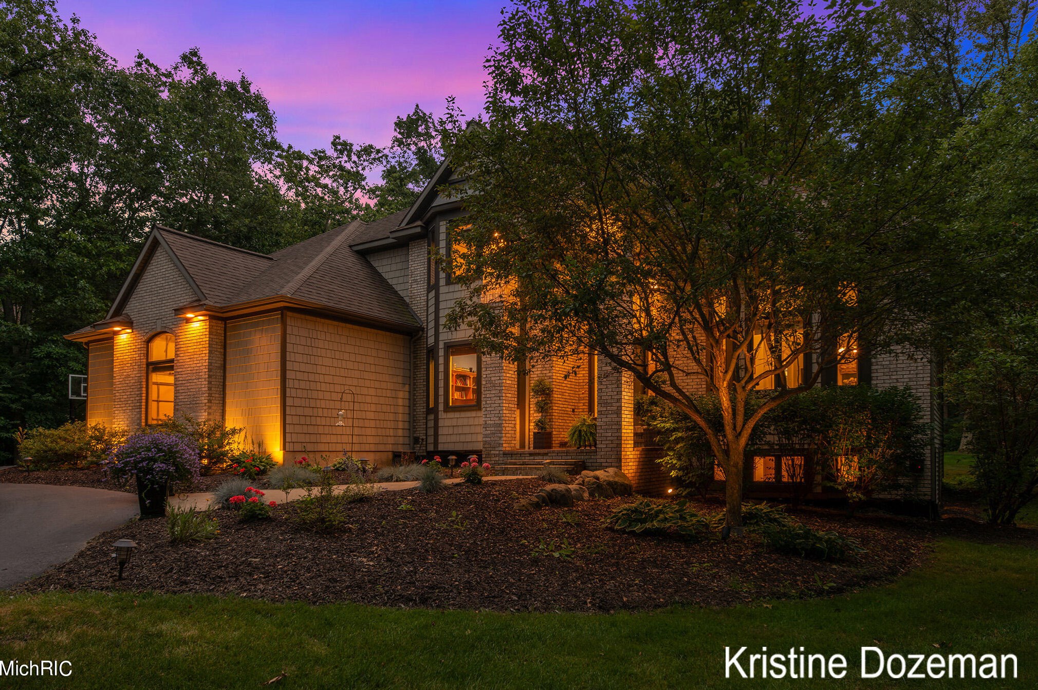 3081 Pickford Dr, Ada MI 49301-8344 exterior