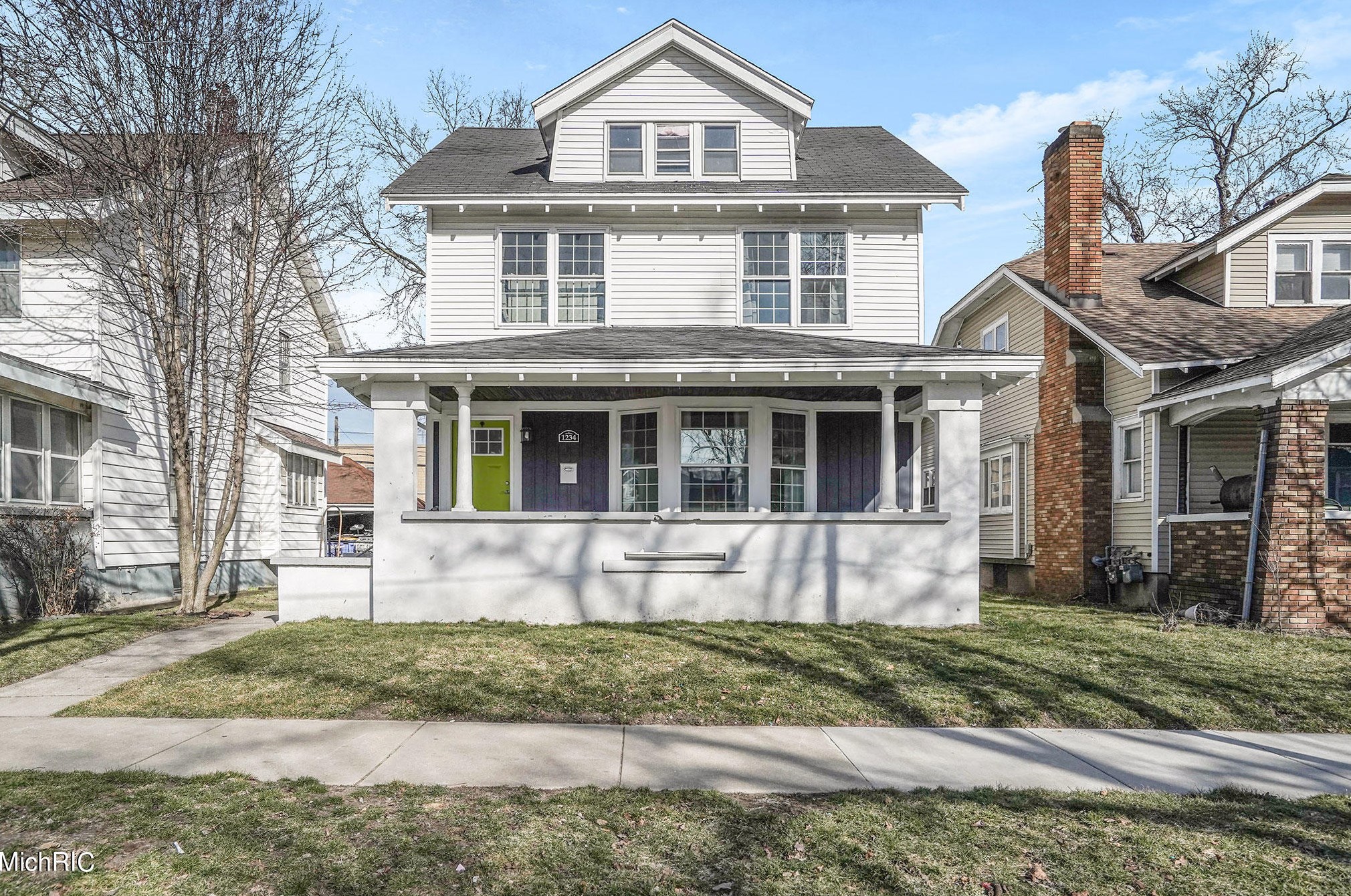 1234 Prospect Ave, Grand Rapids MI  49507-1704 exterior