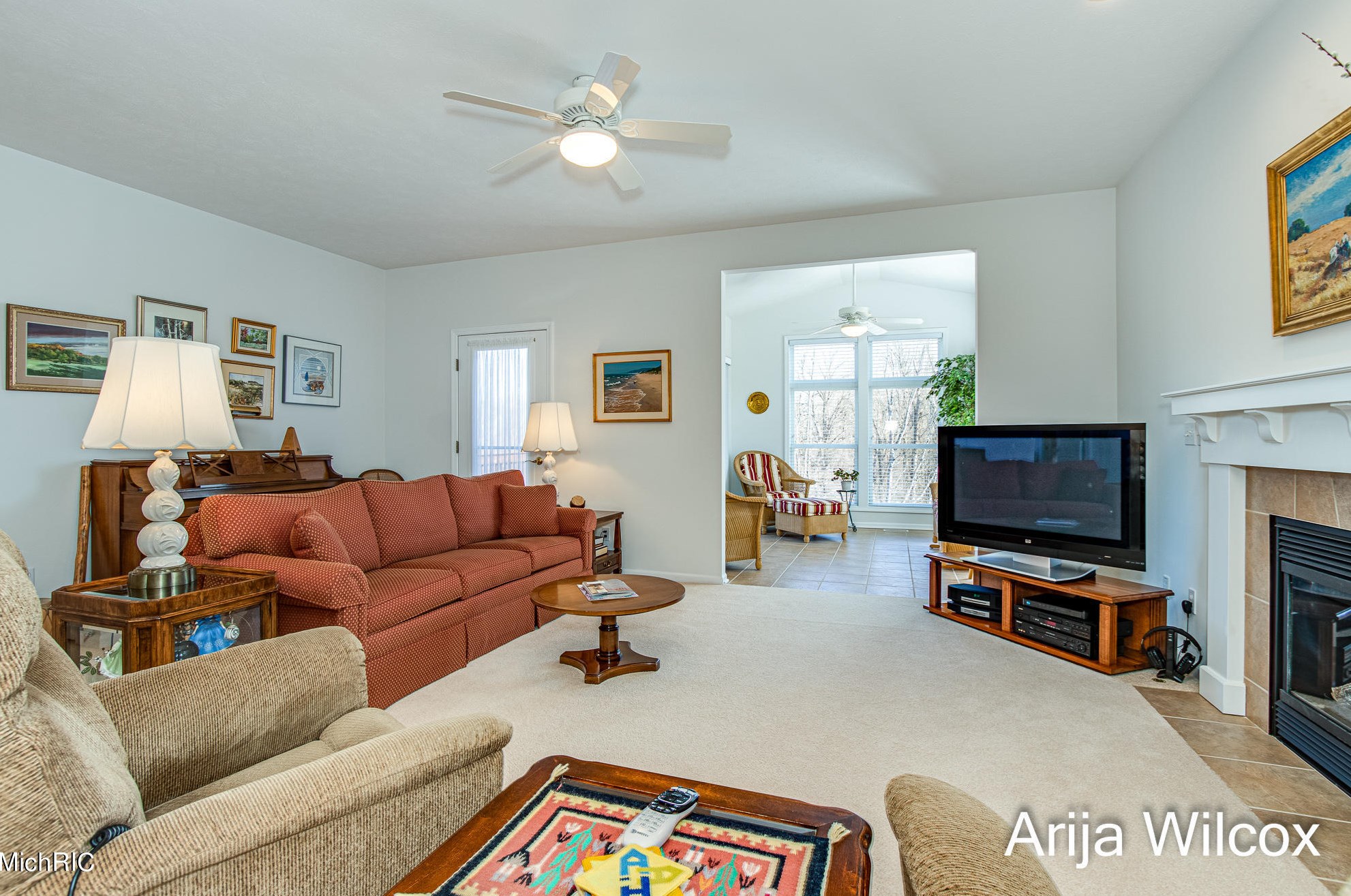 1289 Dogwood Mdw Dr, Ada MI 49301-9436 exterior