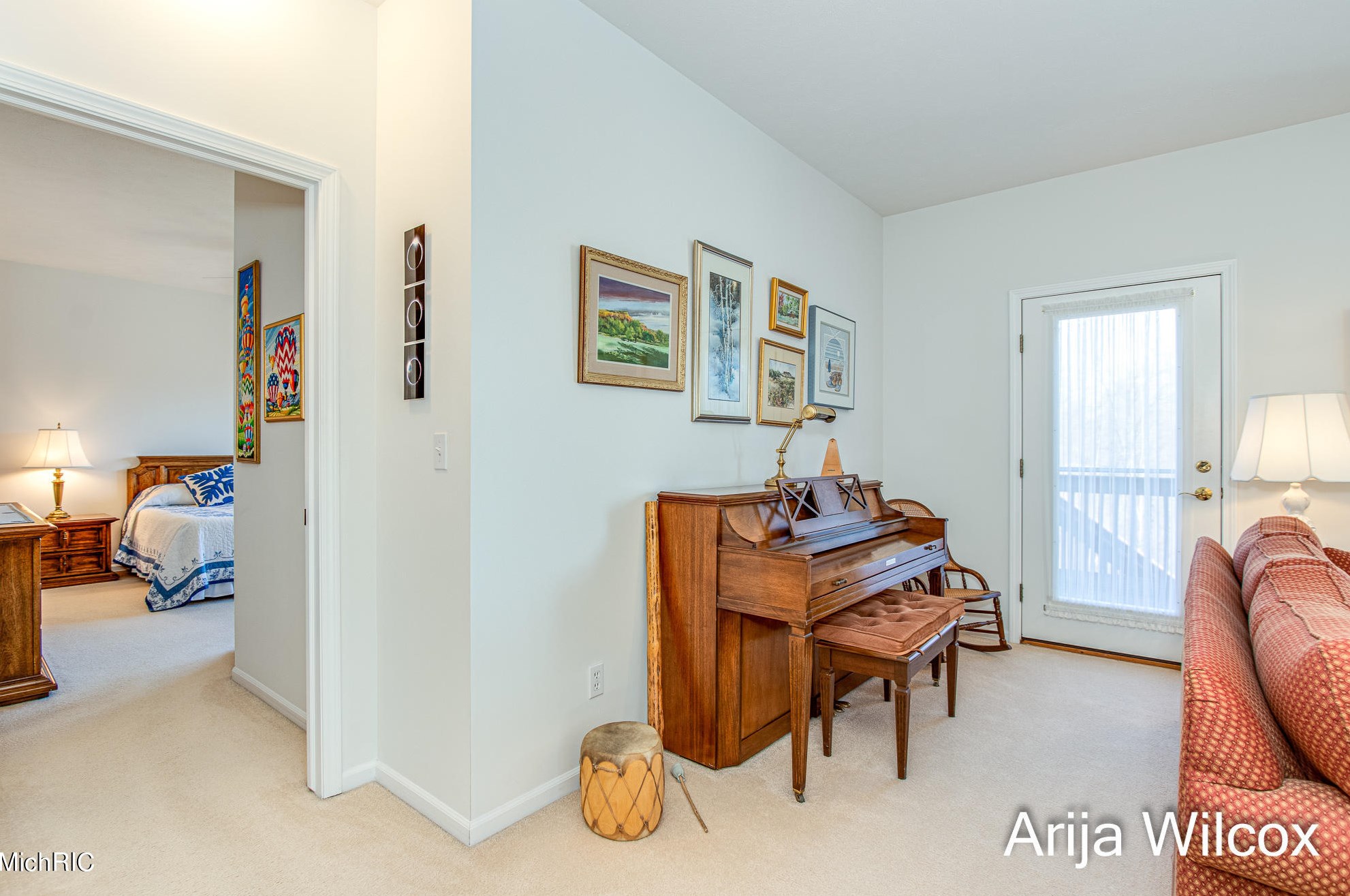 1289 Dogwood Mdw Dr, Ada MI 49301-9436 exterior