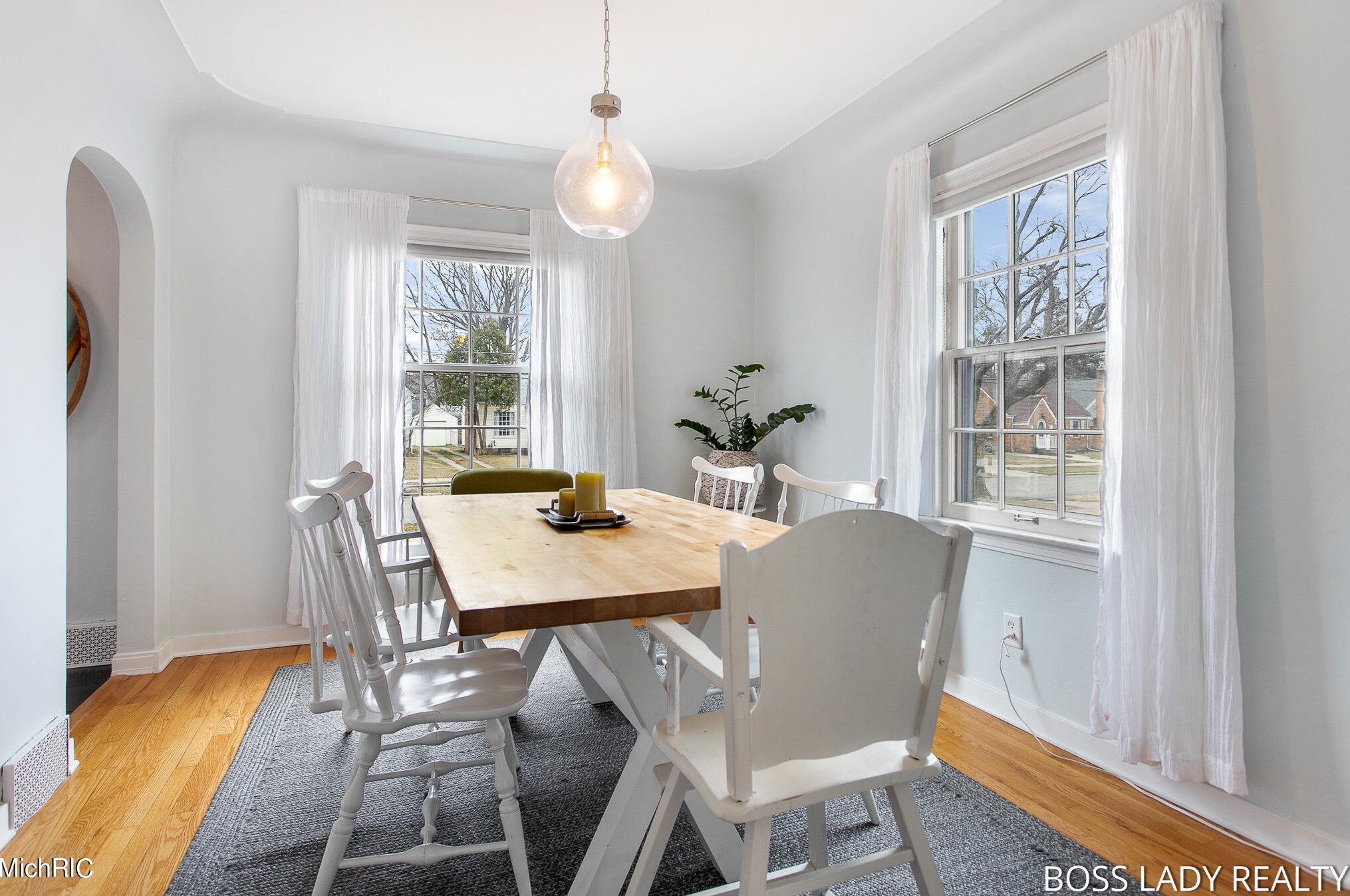 645 Hoyt St, Grand Rapids MI  49507-3213 exterior