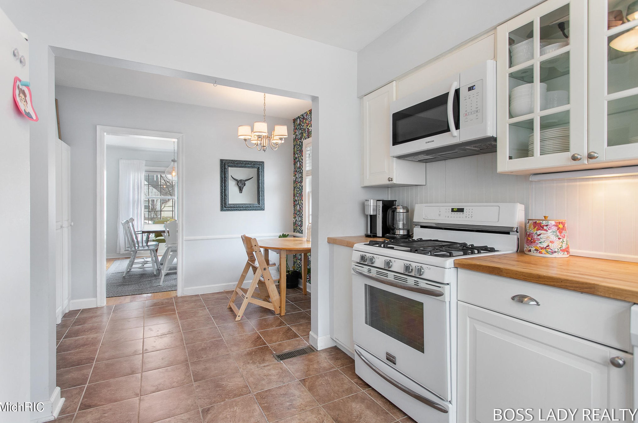 645 Hoyt St, Grand Rapids MI  49507-3213 exterior