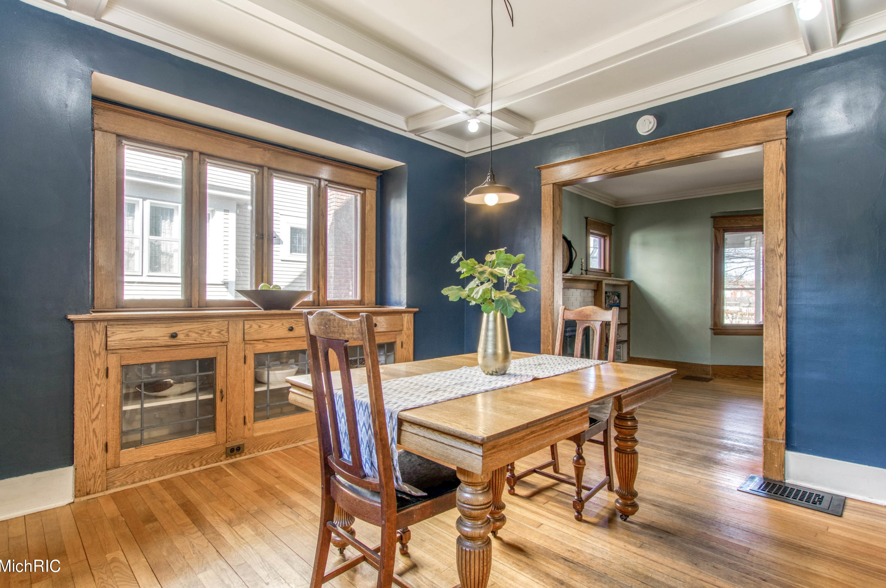 1408 Milton St, Grand Rapids MI  49506-1713 exterior