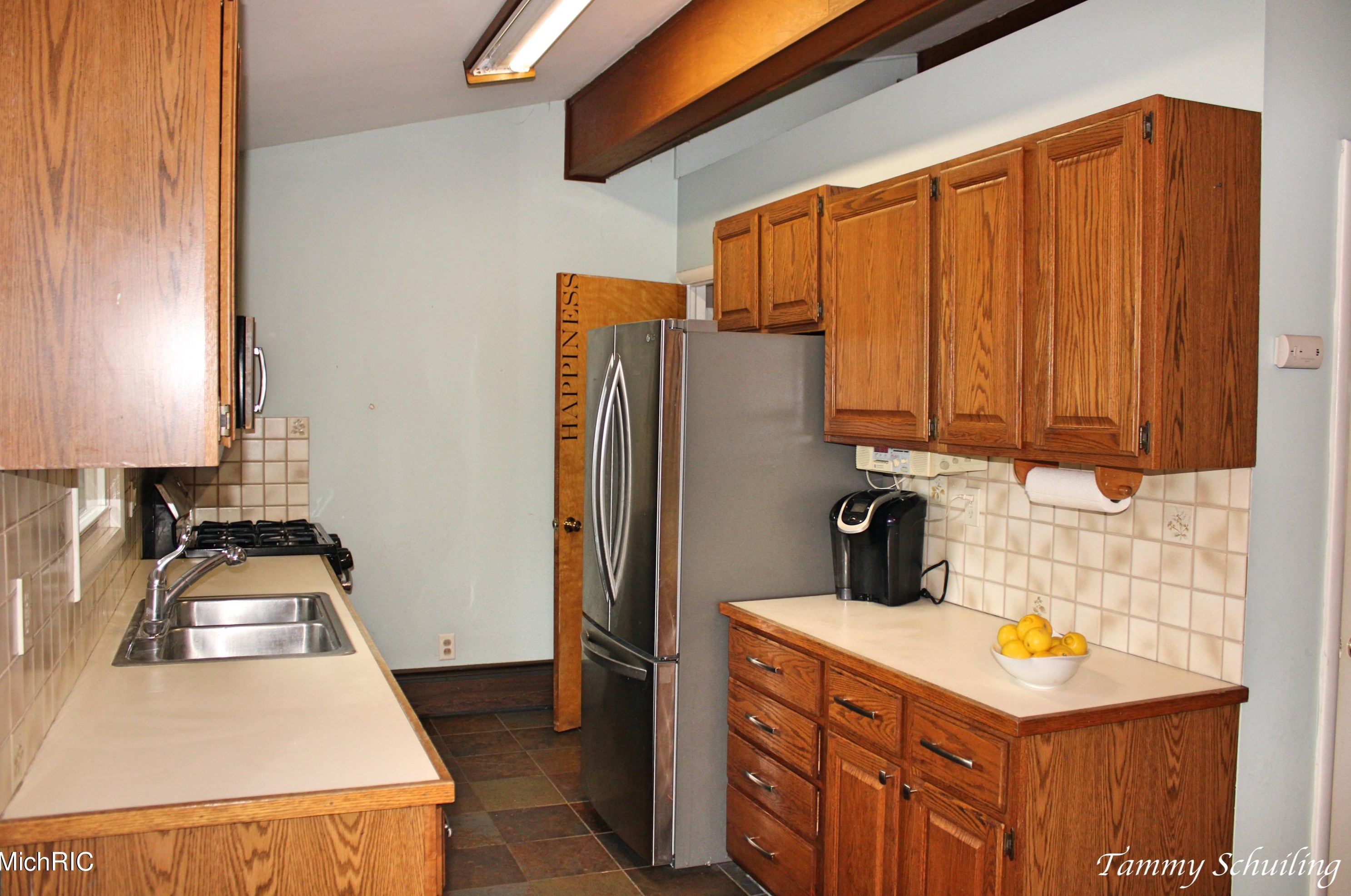 319 Doris St, Sparta MI 49345-1005 exterior