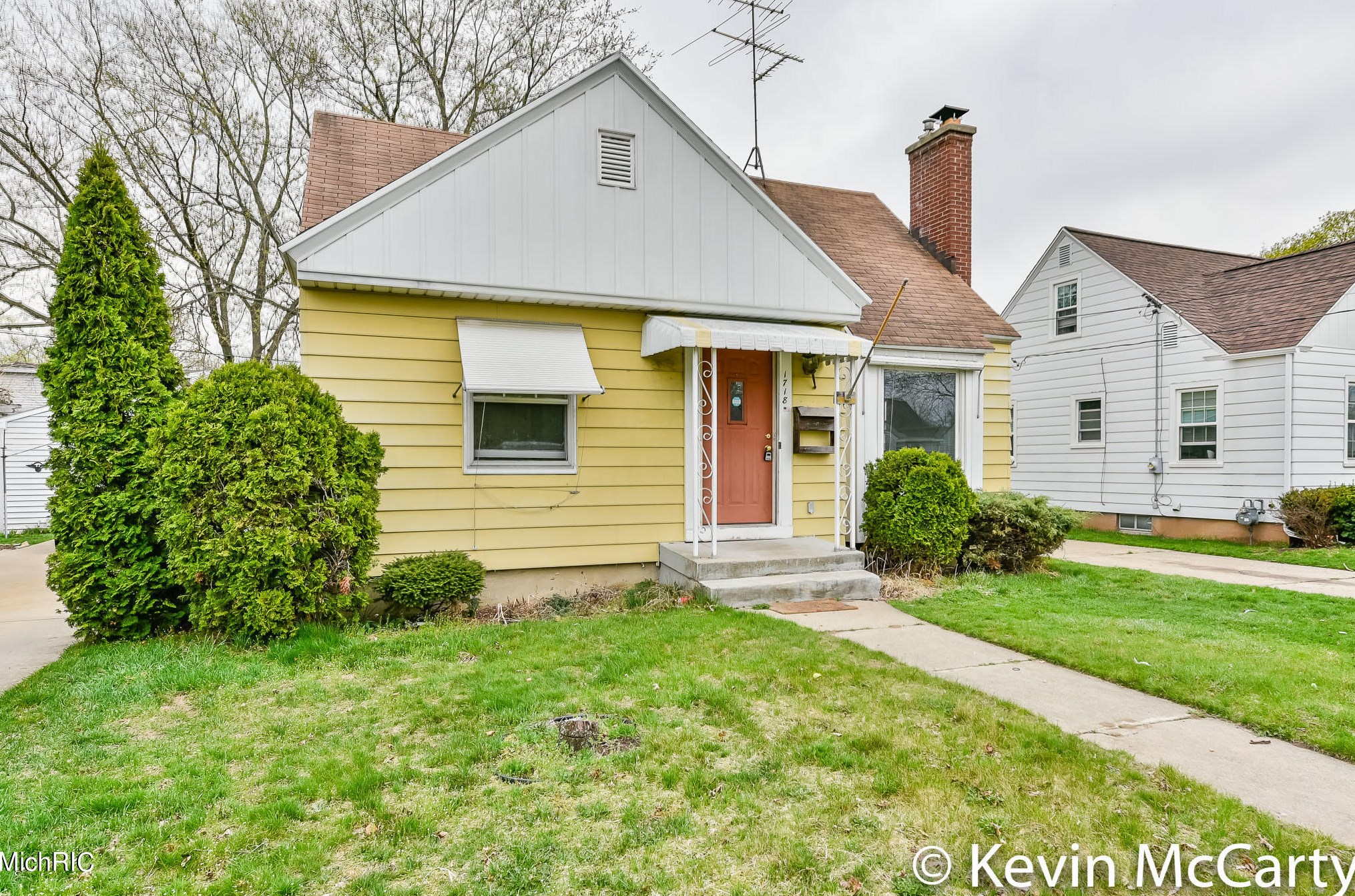 1718 Fremont Ave, Grand Rapids MI  49504-2839 exterior