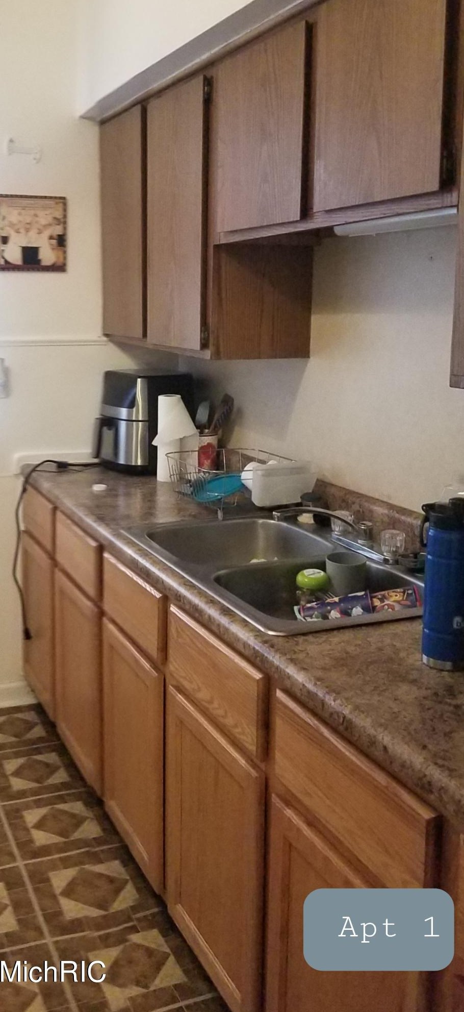 1636 Manz St, Meskegon MI 49442-5704 exterior