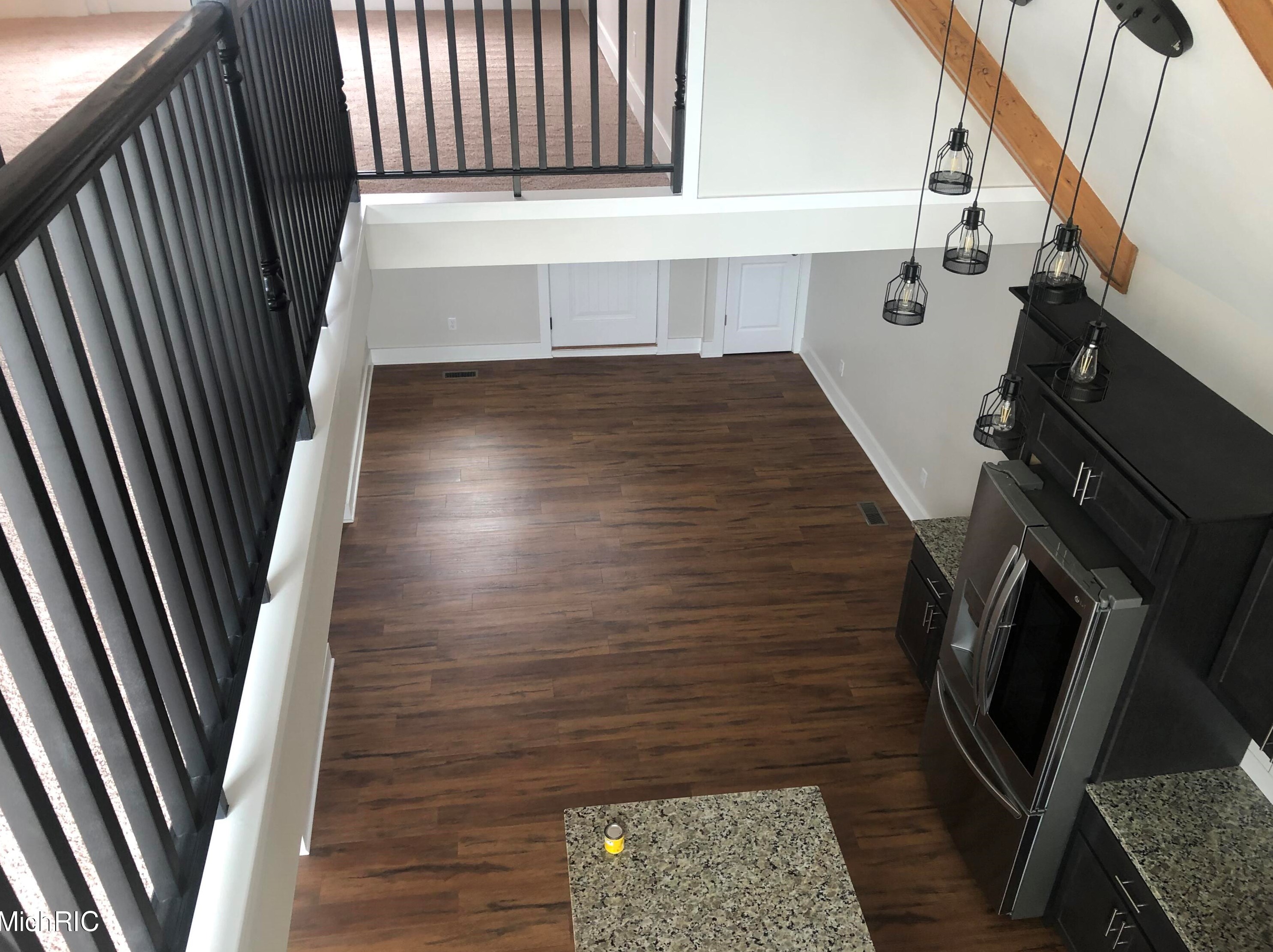 494 Shore Dr, Caledonia MI  49316-9227 exterior